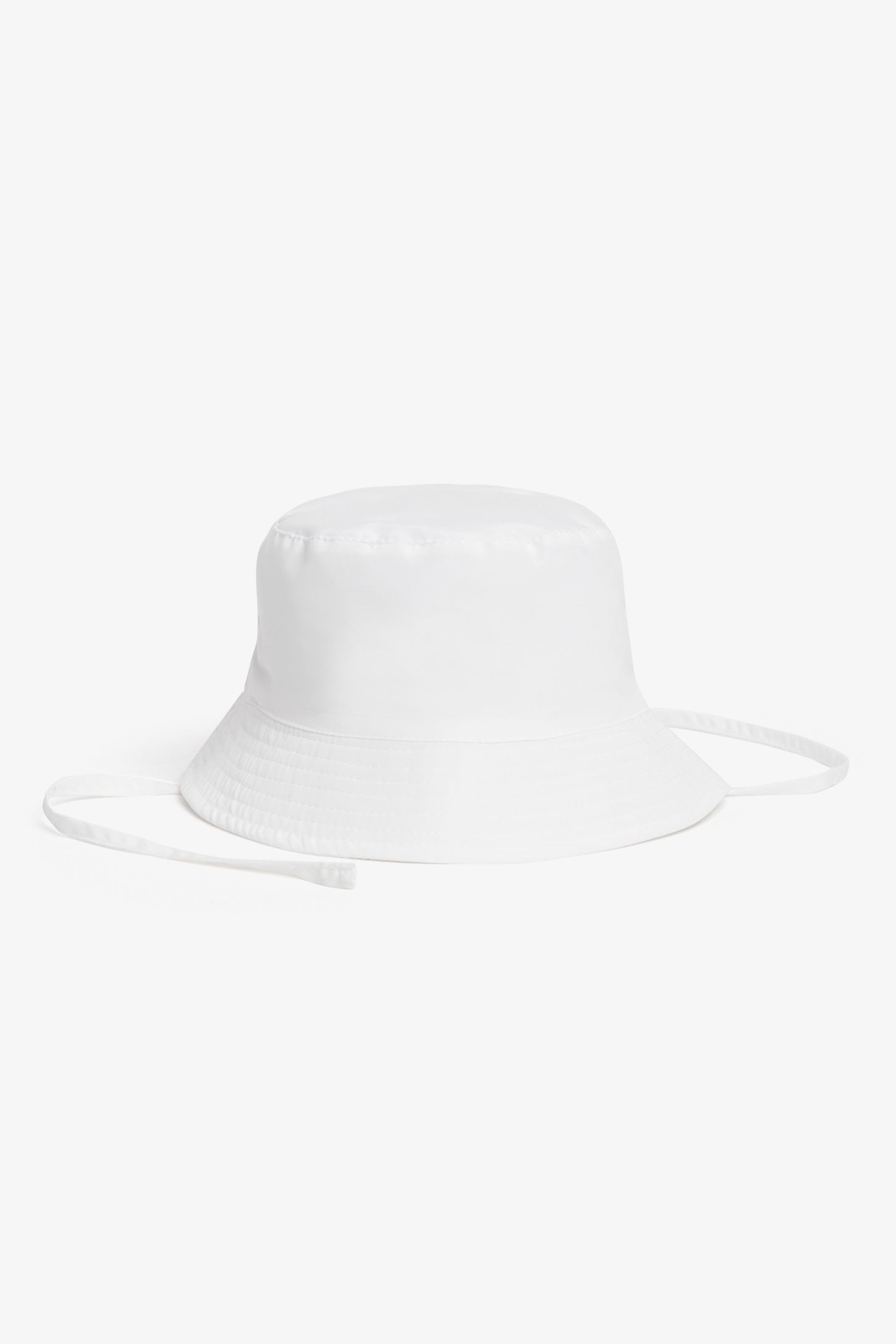 Chapeau soleil à cordons, 2/15$ - Bébé fille && BLANC