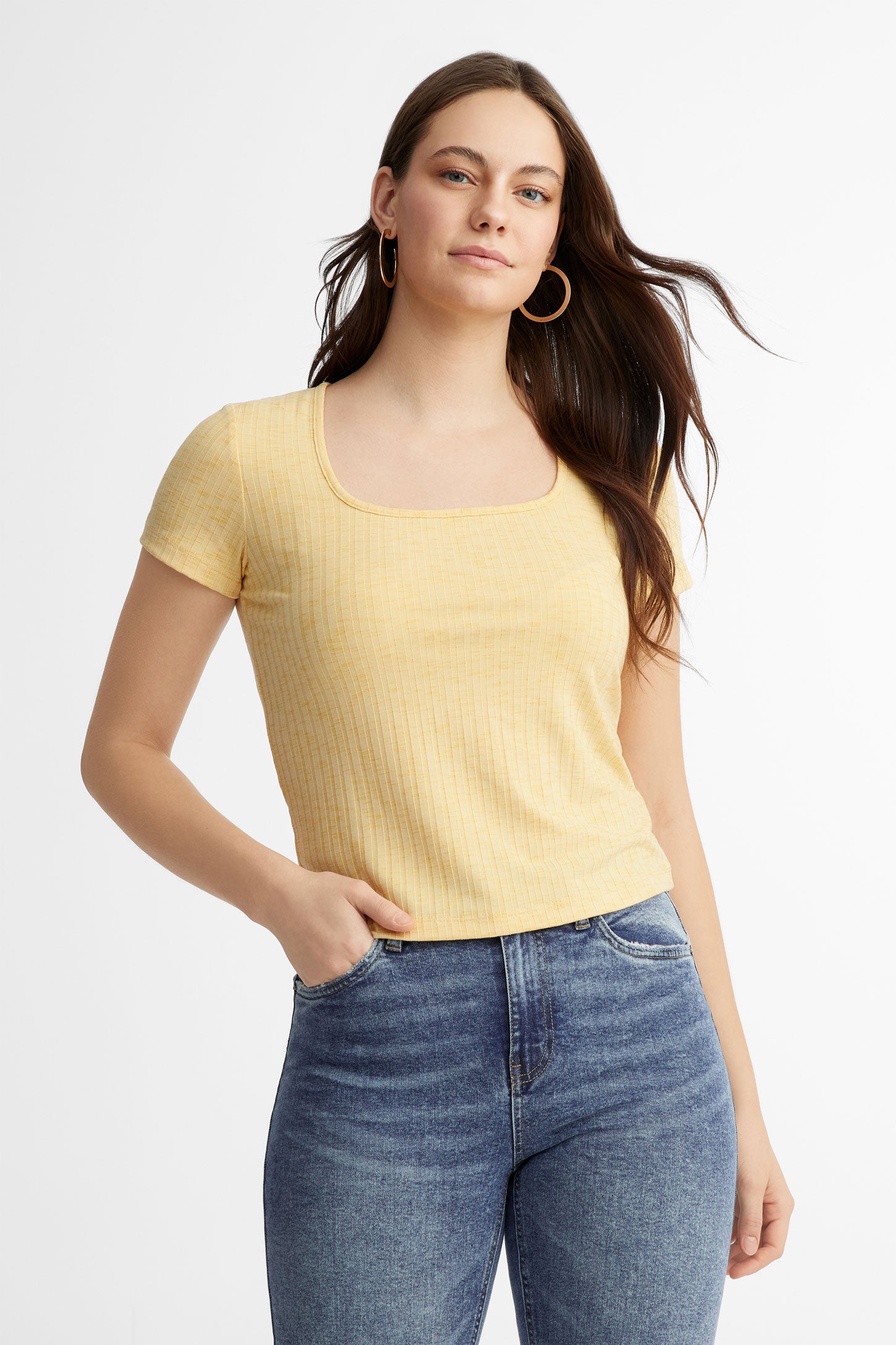 T-shirt col carré côtelé coupe semi-ajusté pour Femme – Aubainerie