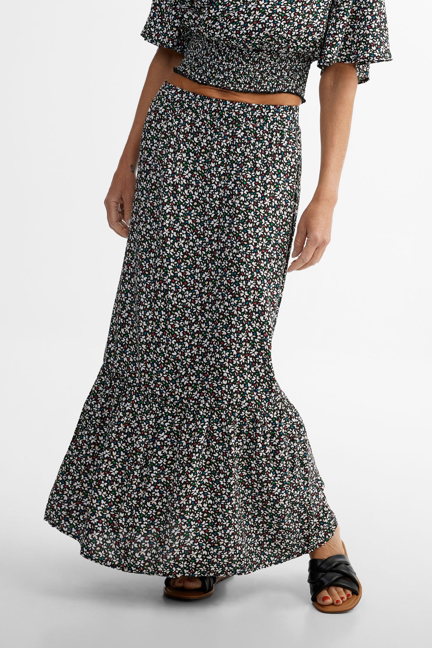 Jupe longue à volants imprimé floral en Challis - Femme && NOIR/MULTI