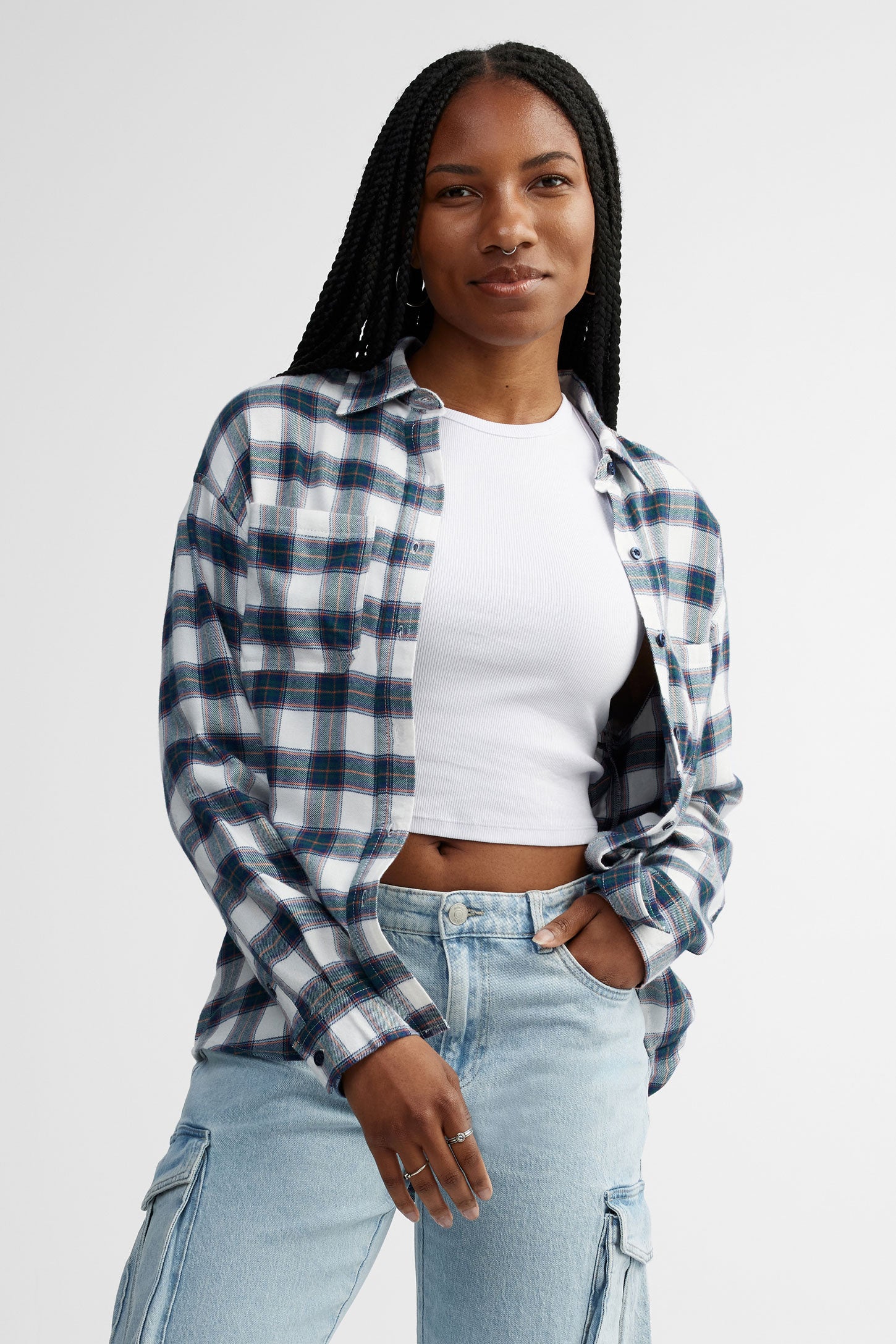 Chemise à carreaux en flanelle coupe ''Boyfriend'' - Femme && BLANC MULTI