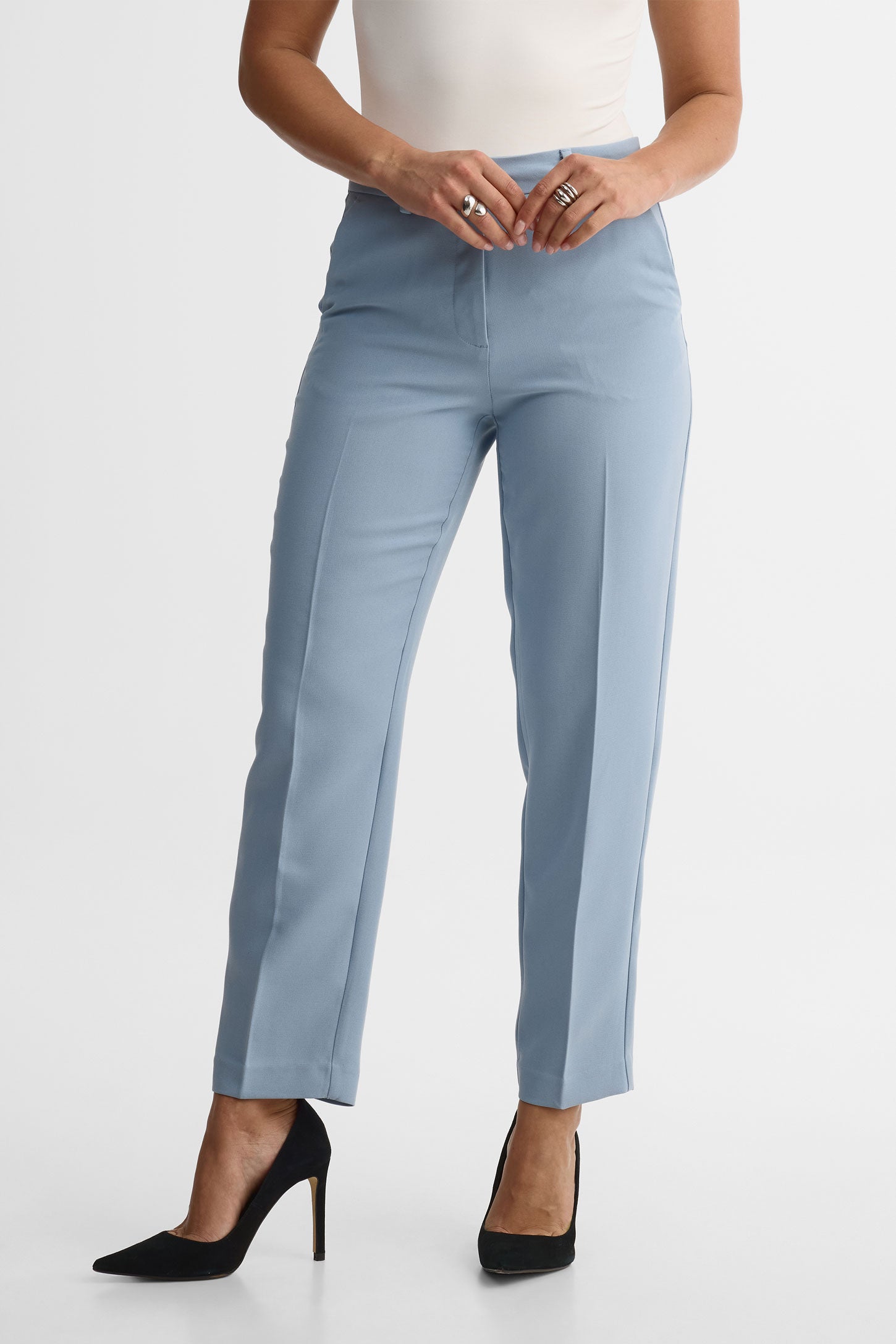 Pantalon court ajusté en crêpe uni – Femme && BLEU