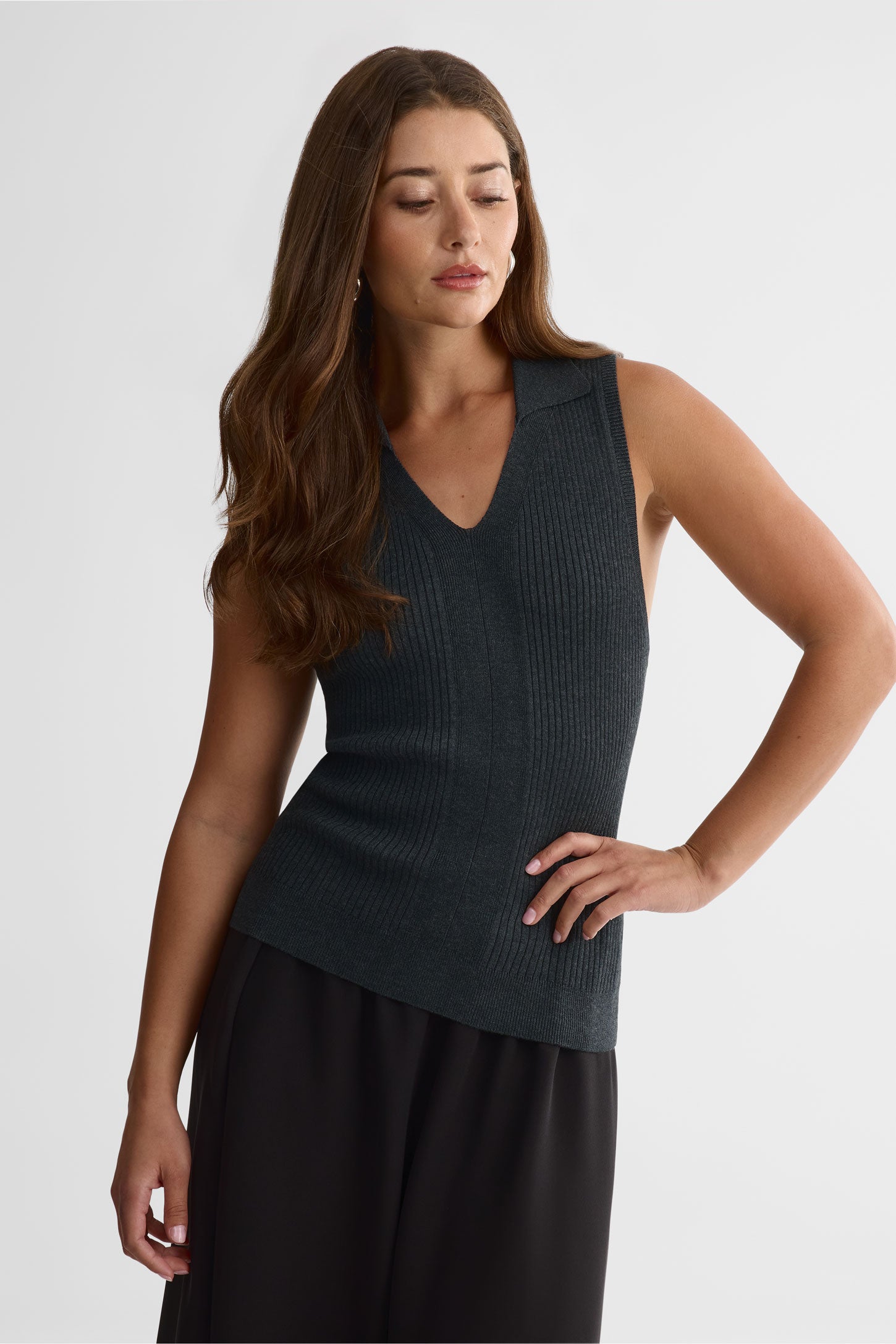 Camisole en tricot côtelé à dos échancré Blanc | Dynamite
