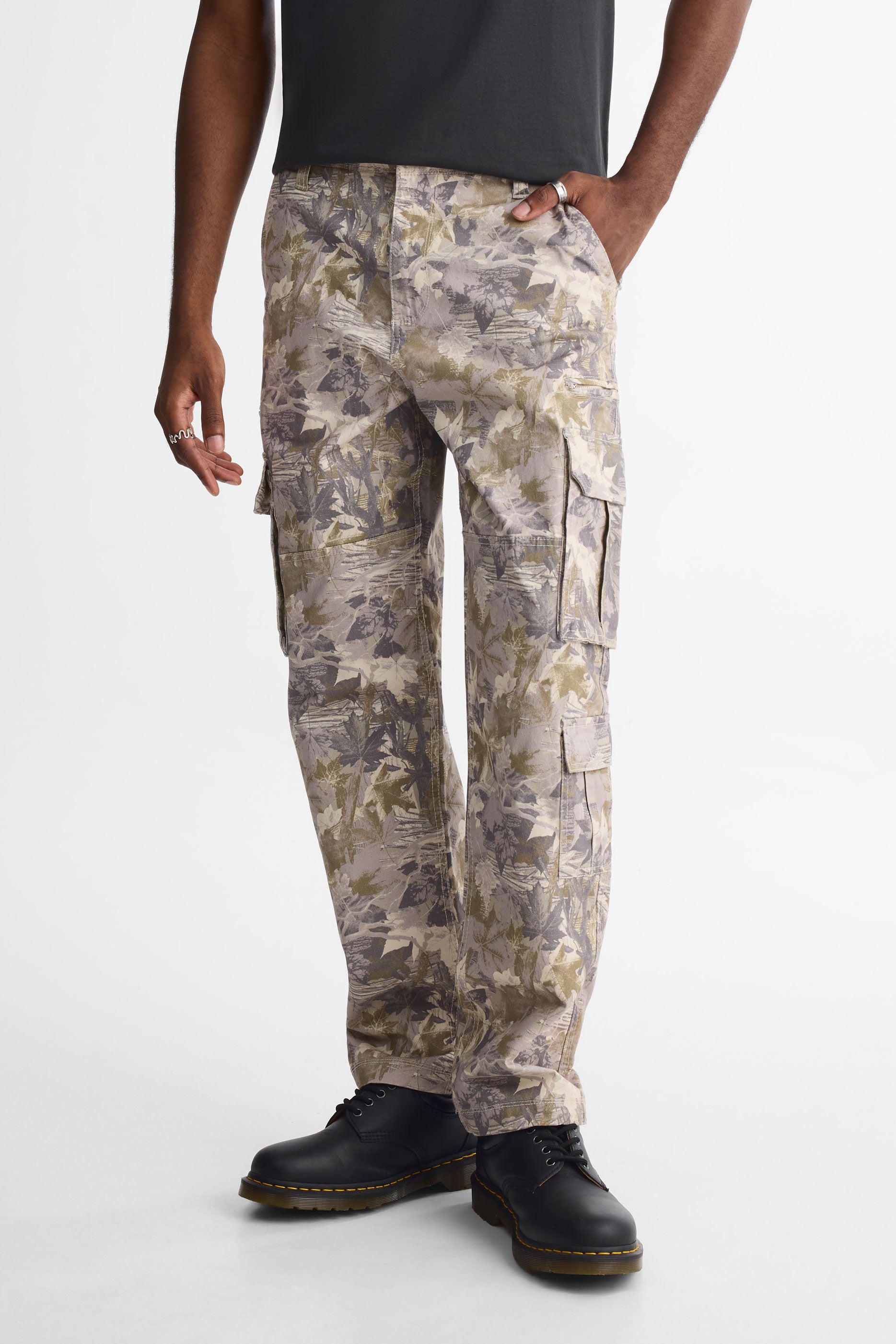 Pantalon cargo coupe ample en twill - Homme && KAKI/MULTI