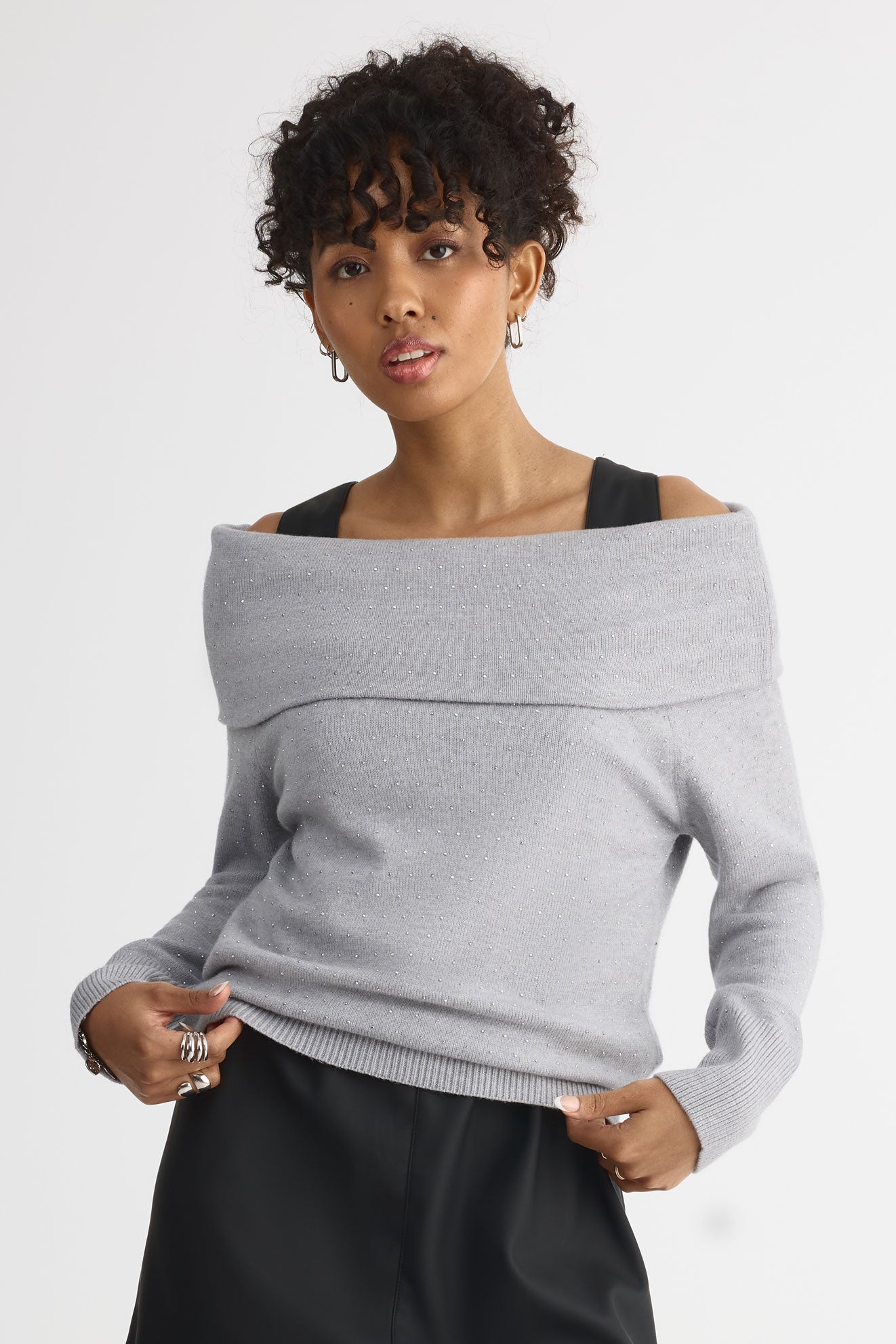トップス thetoe Friedrich Off-shoulder Sweater Friedrich Off-shoulder Sweater – THE TOÉ
