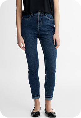pantalon-jeans-denim-femme-coupe-skinny