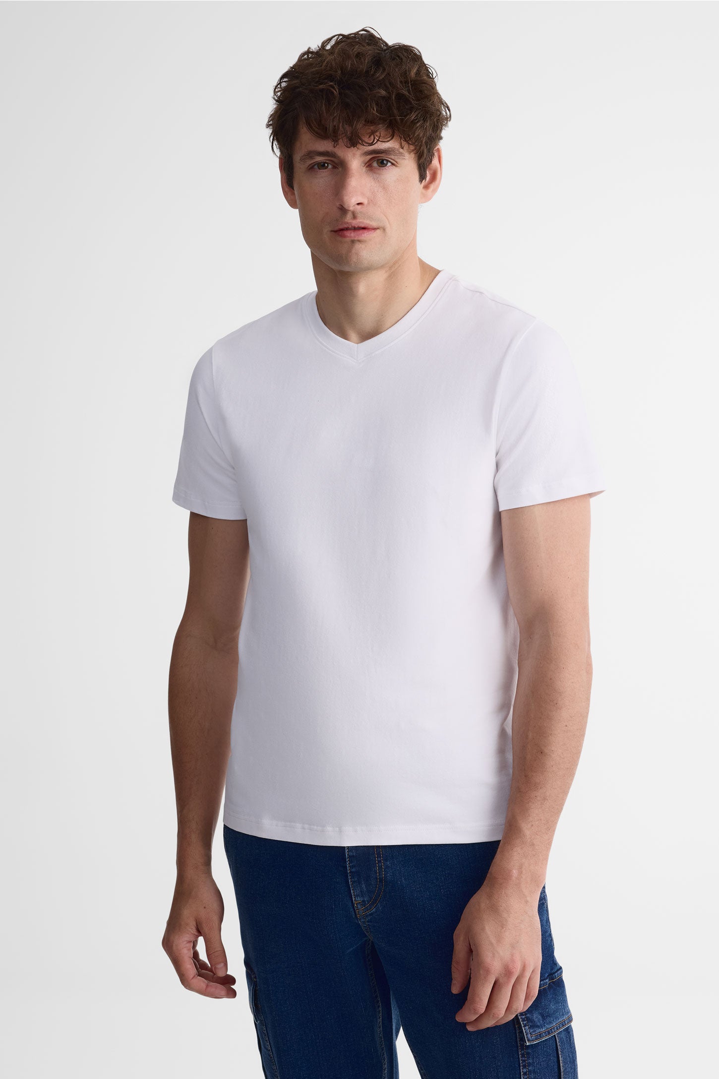 T-shirt col V coton extensible, 5/50$ - Homme && BLANC