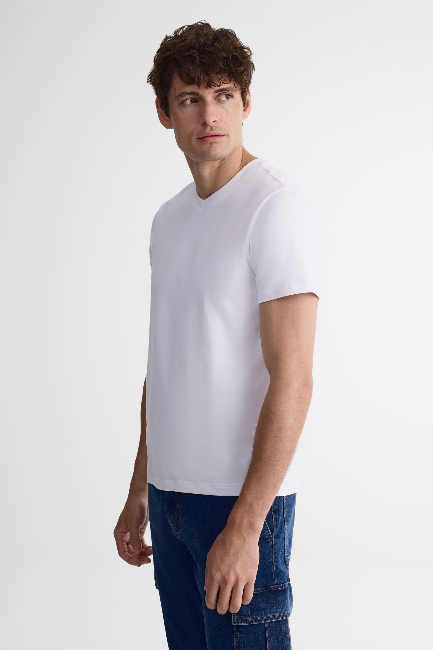 T-shirt col V coton extensible, 5/50$ - Homme && BLANC