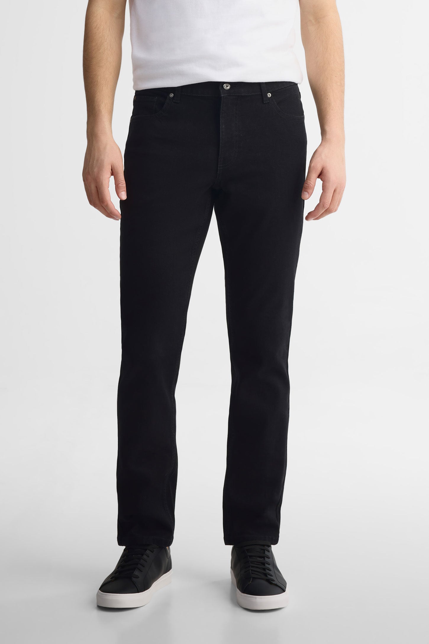 Jeans 5 poches coupe ajustée - Homme && NOIR