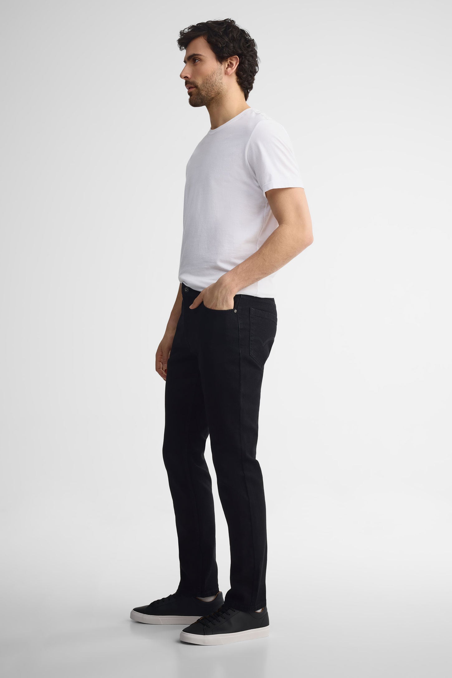 Jeans 5 poches coupe ajustée - Homme && NOIR