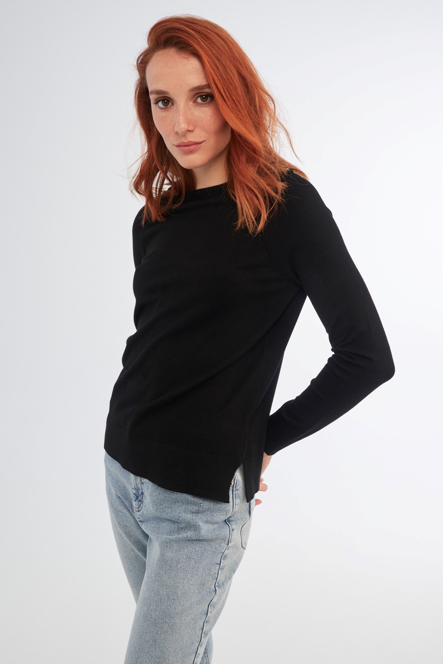 Chandail en maille fine - Femme && NOIR