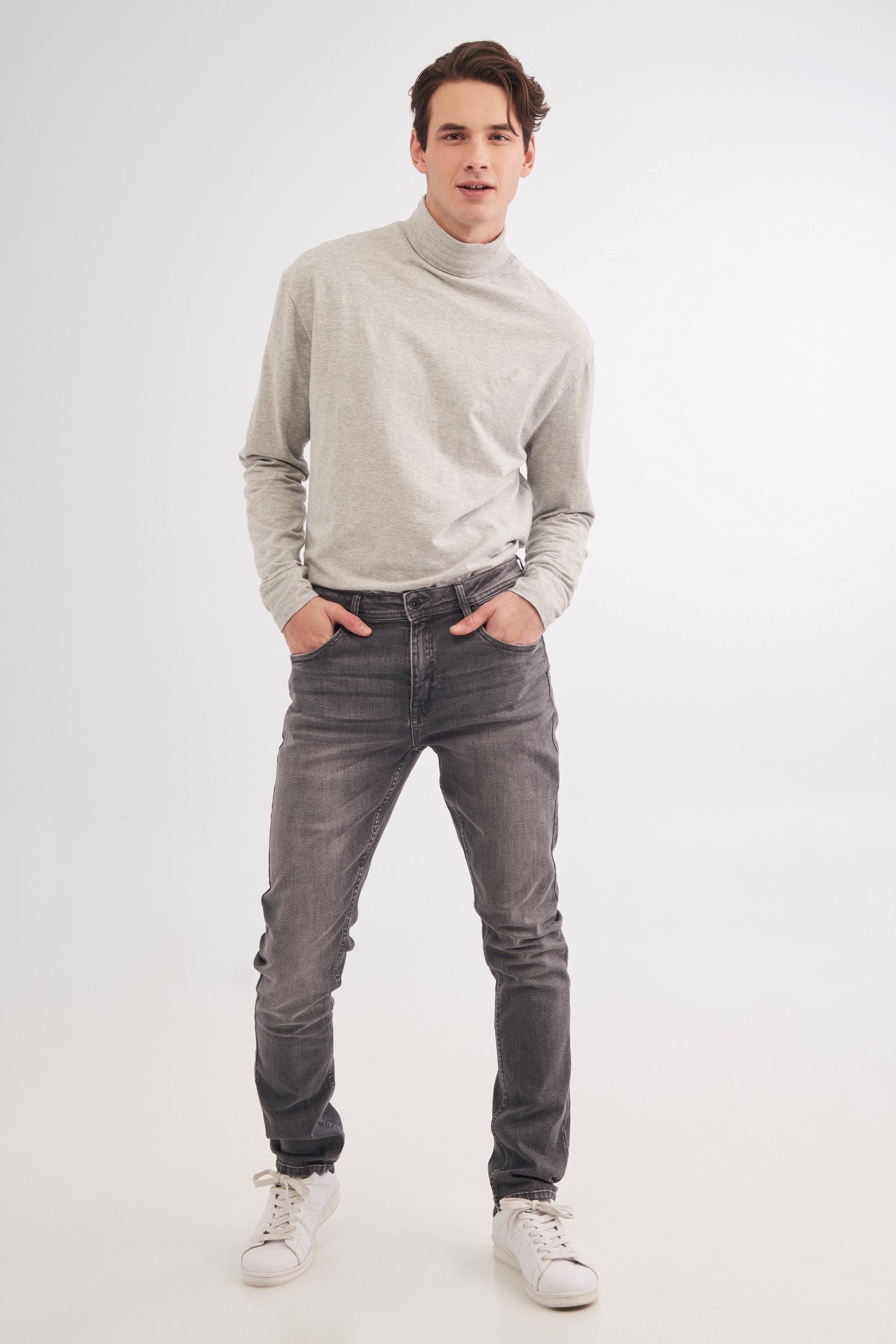 Jeans gris foncé coupe ajustée - Homme && GRIS