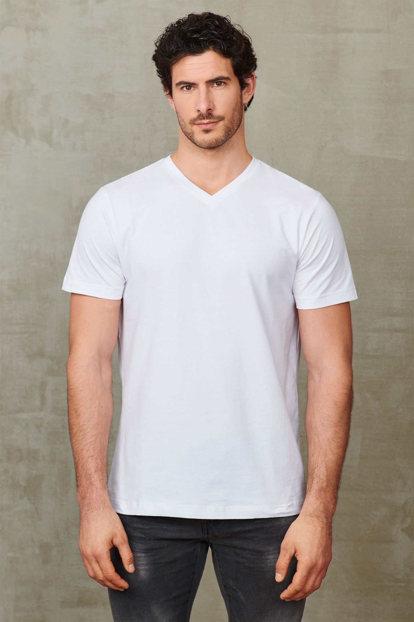 T-shirt col V coton extensible, 5/50$ - Homme && BLANC