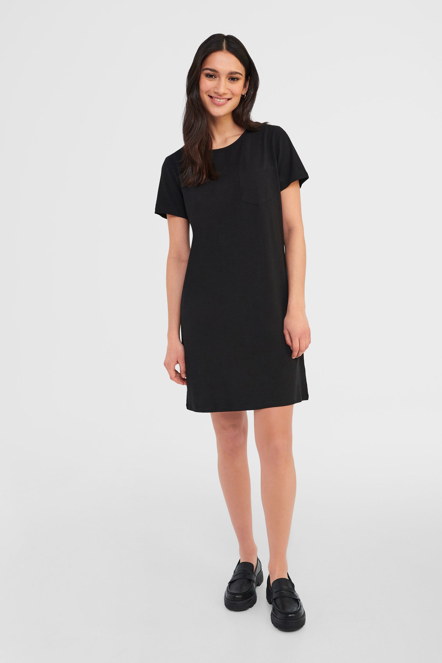 Robe T-shirt à poche en coton bio - Femme && NOIR