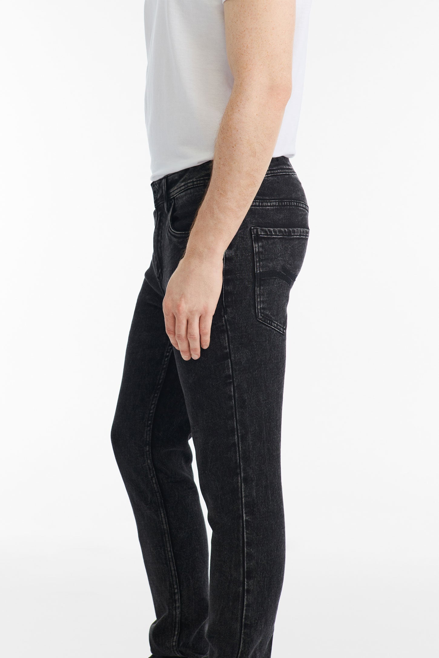Jeans coupe ajustée - Homme && NOIR