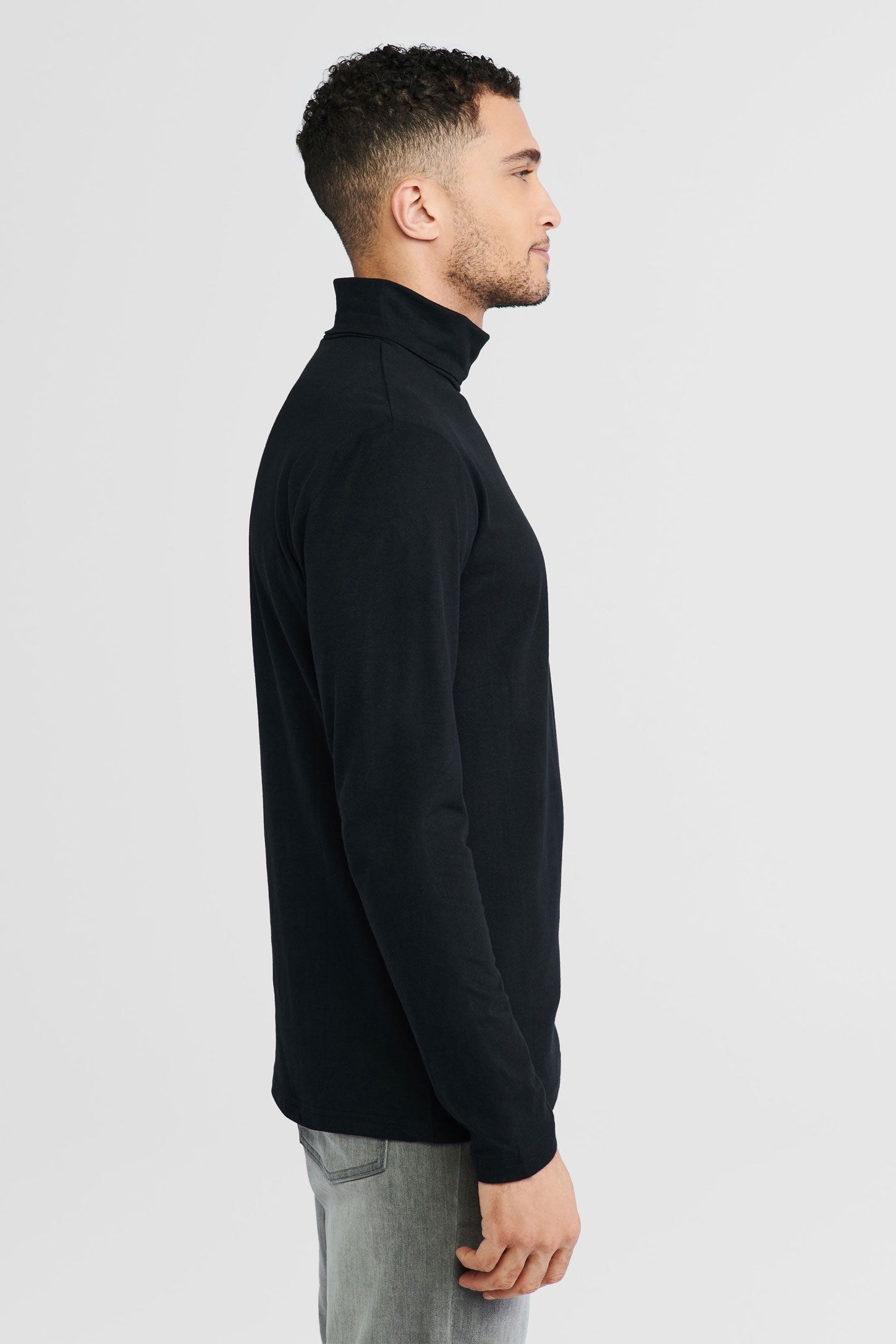 Chandail col roulé au fini brossé - Homme && NOIR