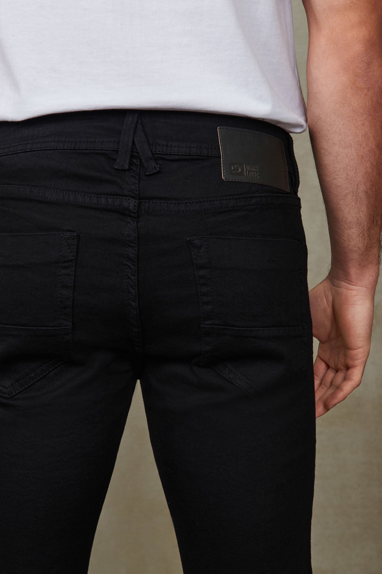 Jeans jambe étroite 30'', coton bio - Homme && NOIR