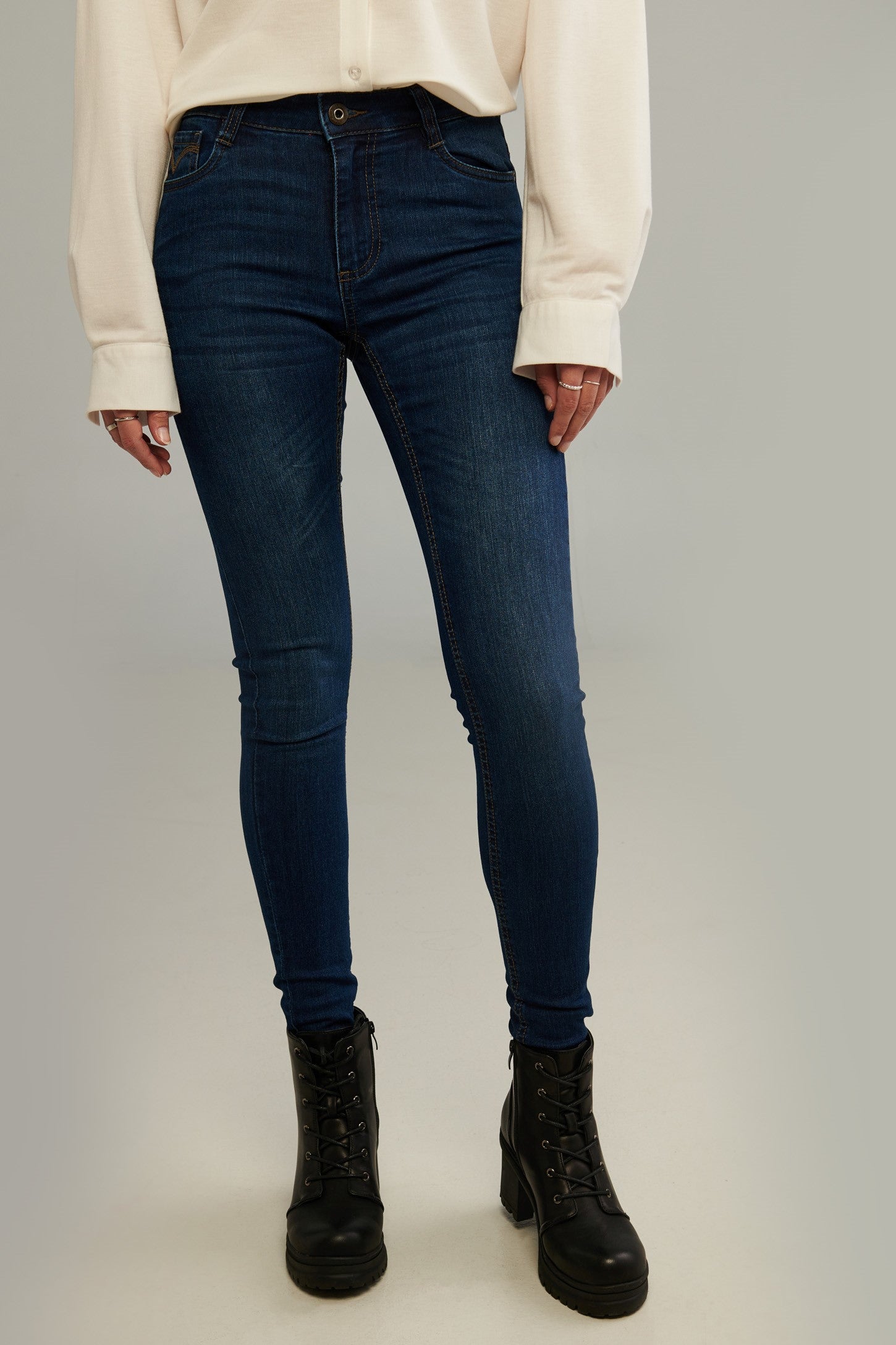 Jeans taille régulière, coupe ajustée - Femme && DENIM FONCE