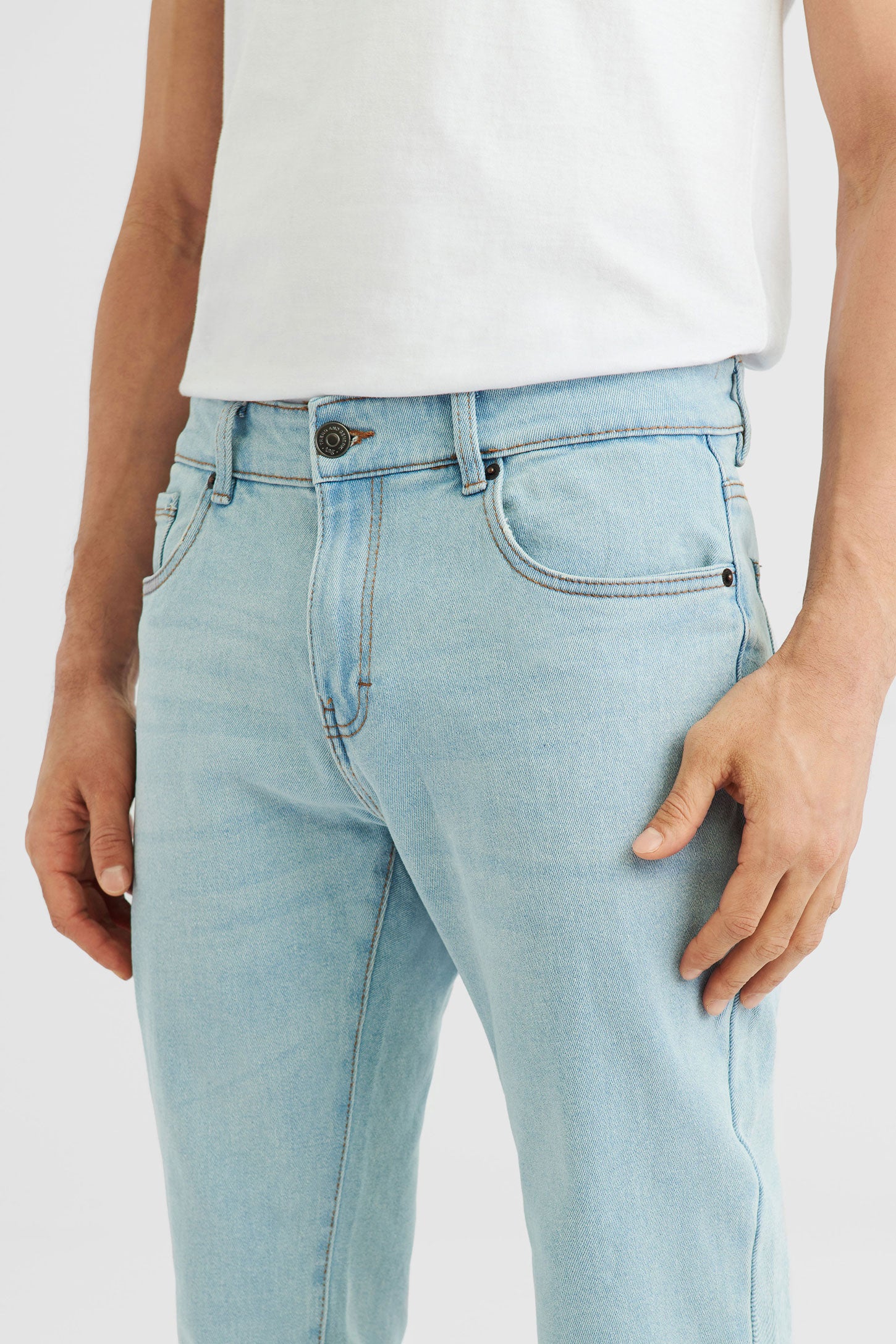 Jeans coupe régulière - Homme && BLEU CLAIR