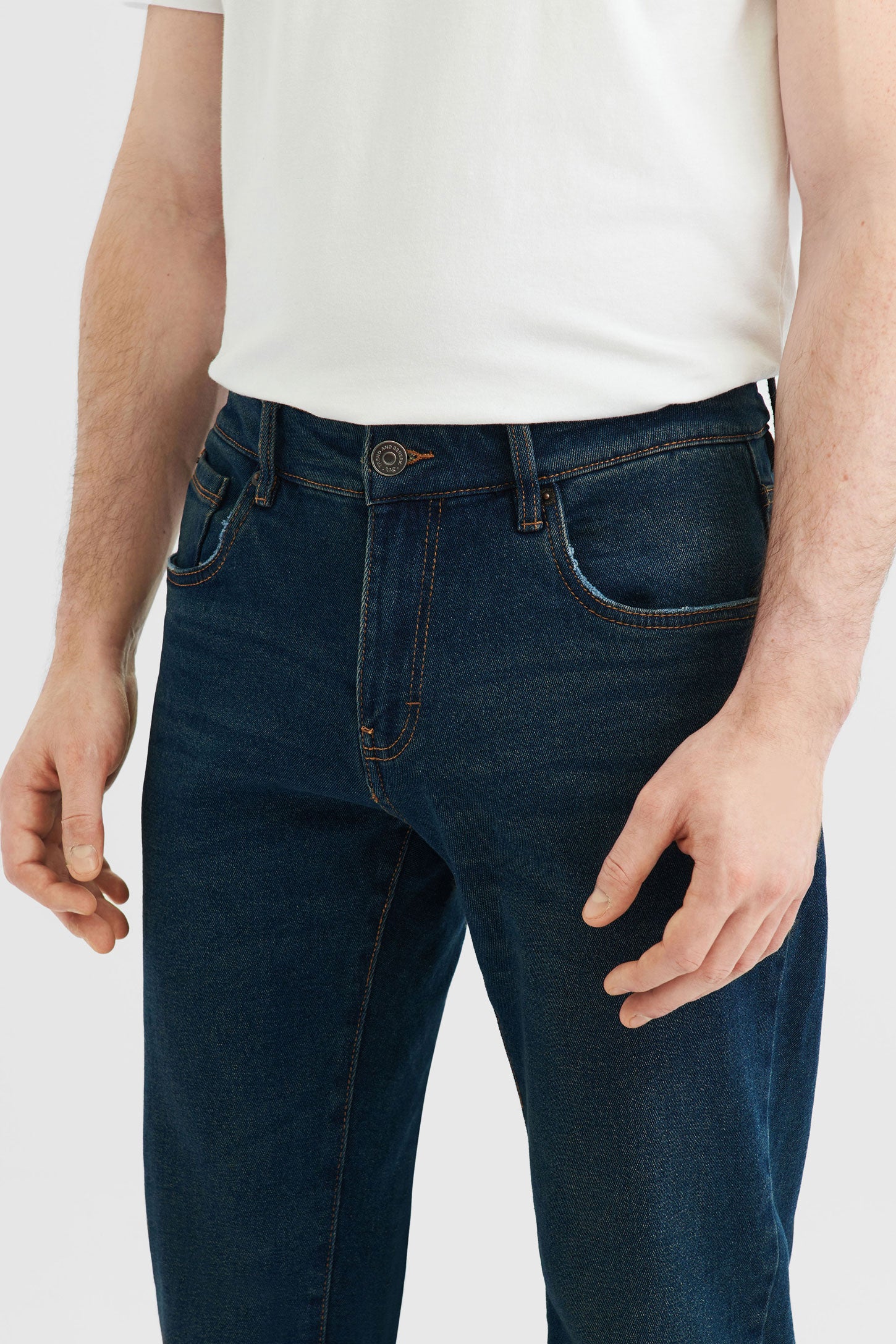 Jeans 5 poches, coupe régulière - Homme && BLEU FONCÉ