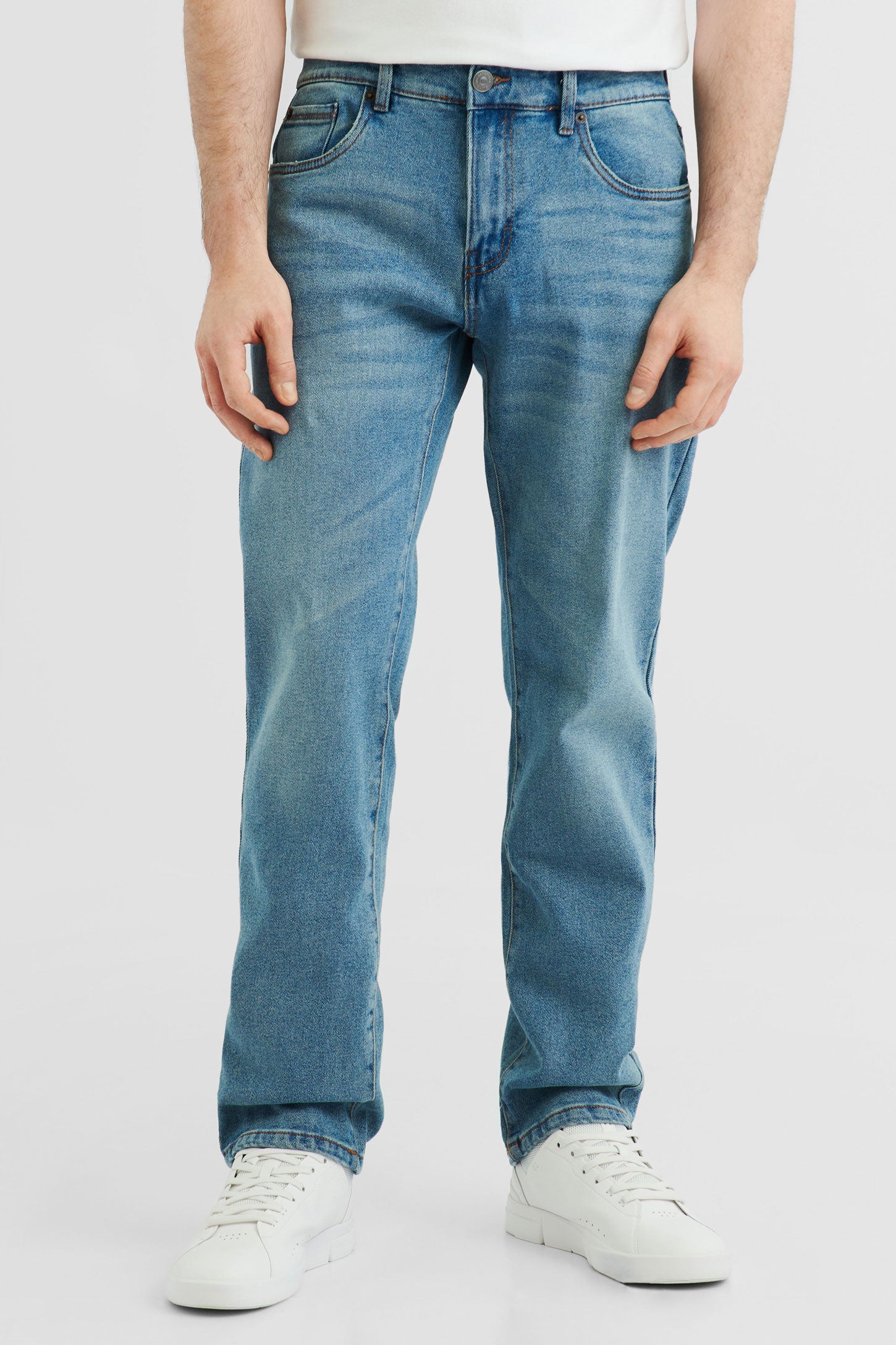 Jeans 5 poches, coupe régulière - Homme && BLEU MOYEN