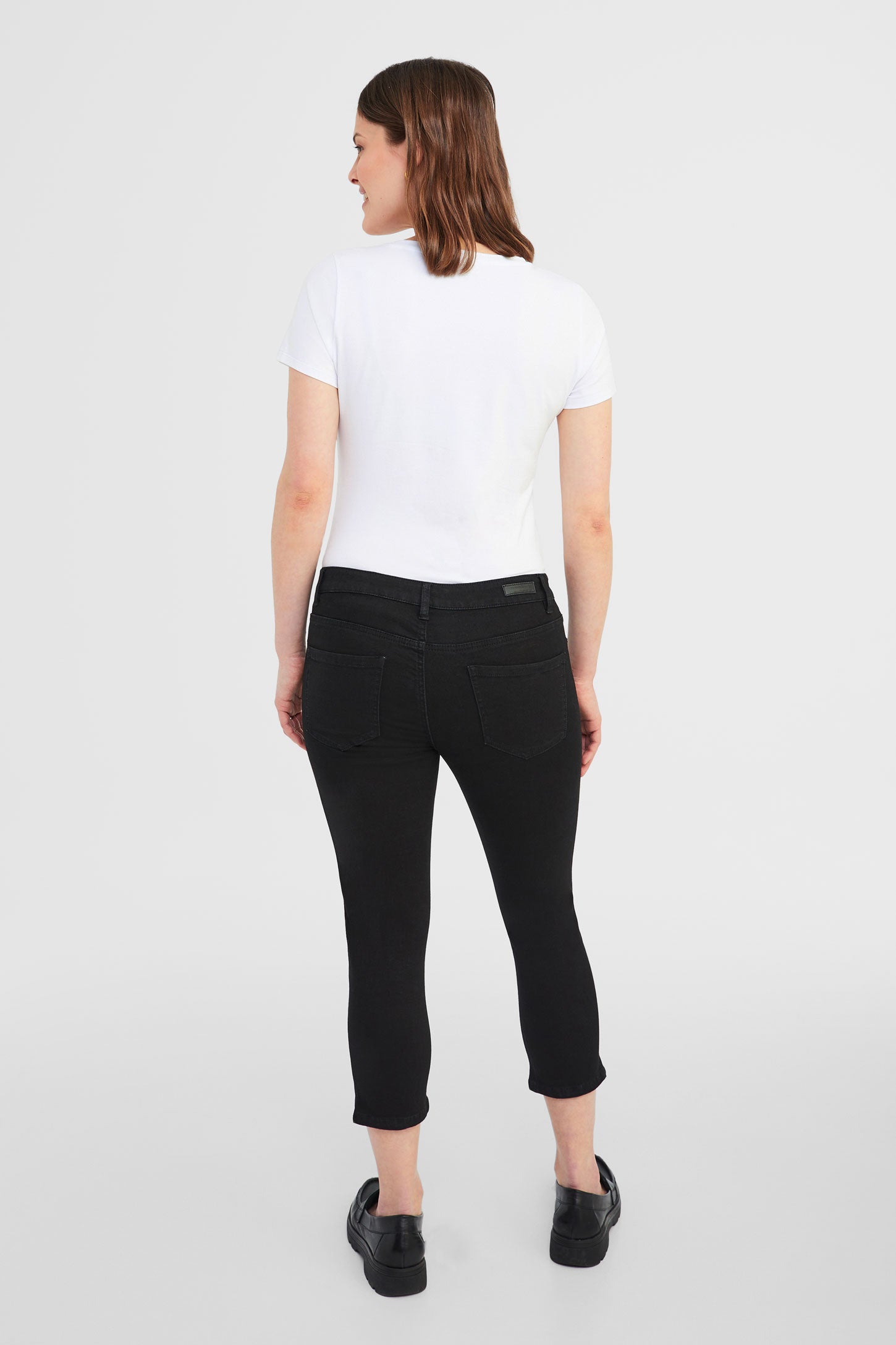 Capri 5 poches en jeans - Femme && NOIR