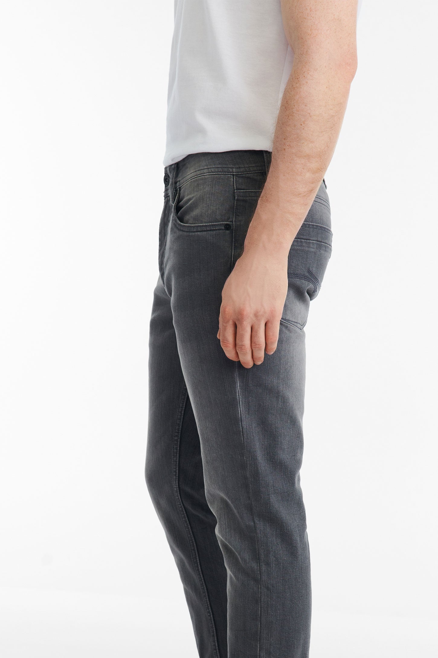 Jeans 5 poches coupe ajustée 30'' - Homme && GRIS FONCE