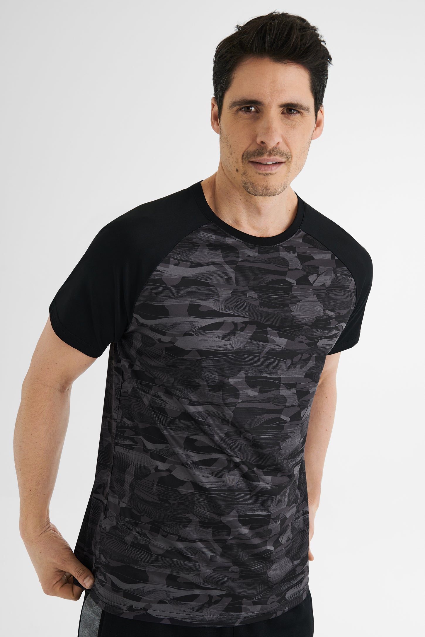 T-shirt athlétique imprimé - Homme && COMBO NOIR