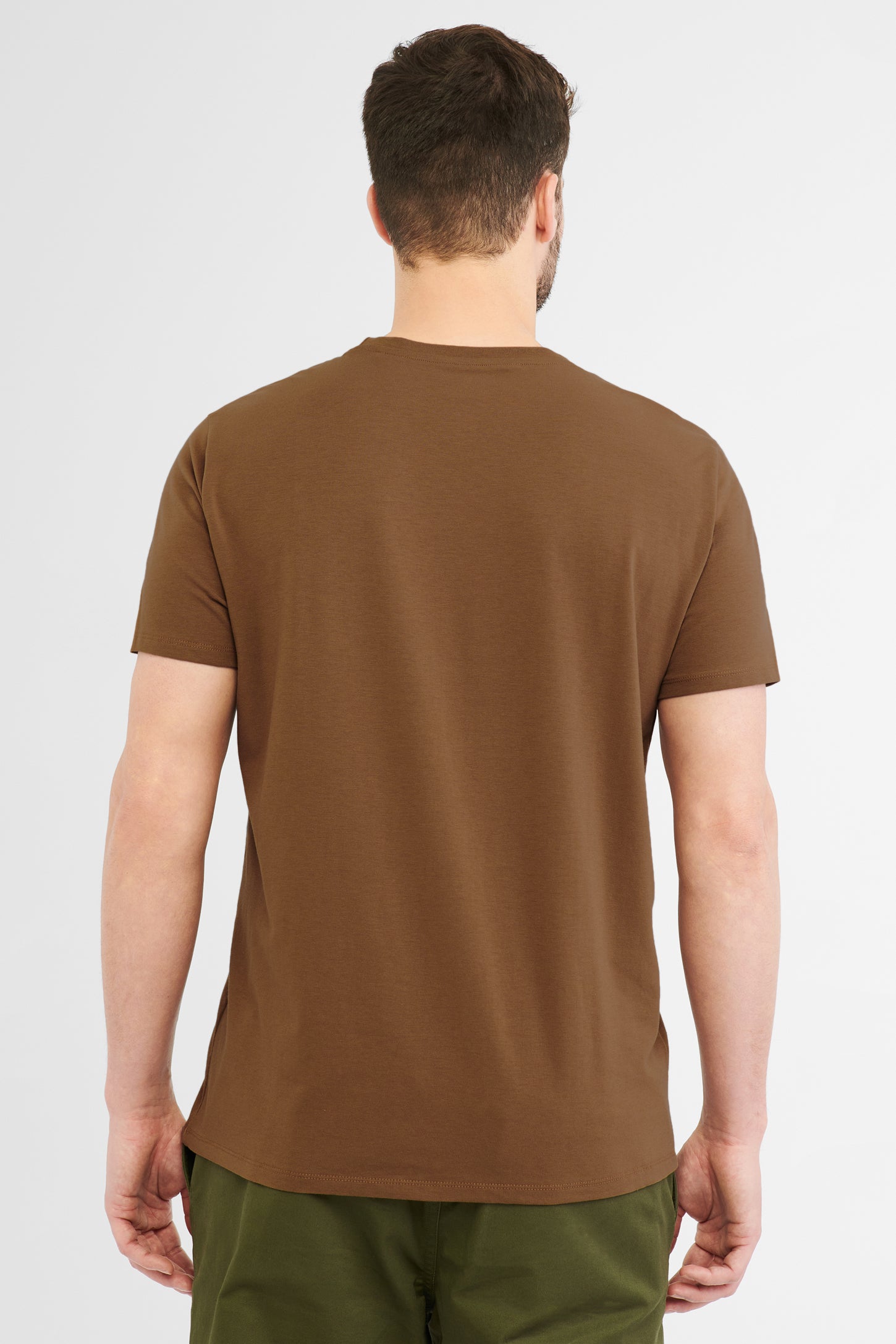 T-shirt à poche en coton, 2/30$ - Homme && BRUN