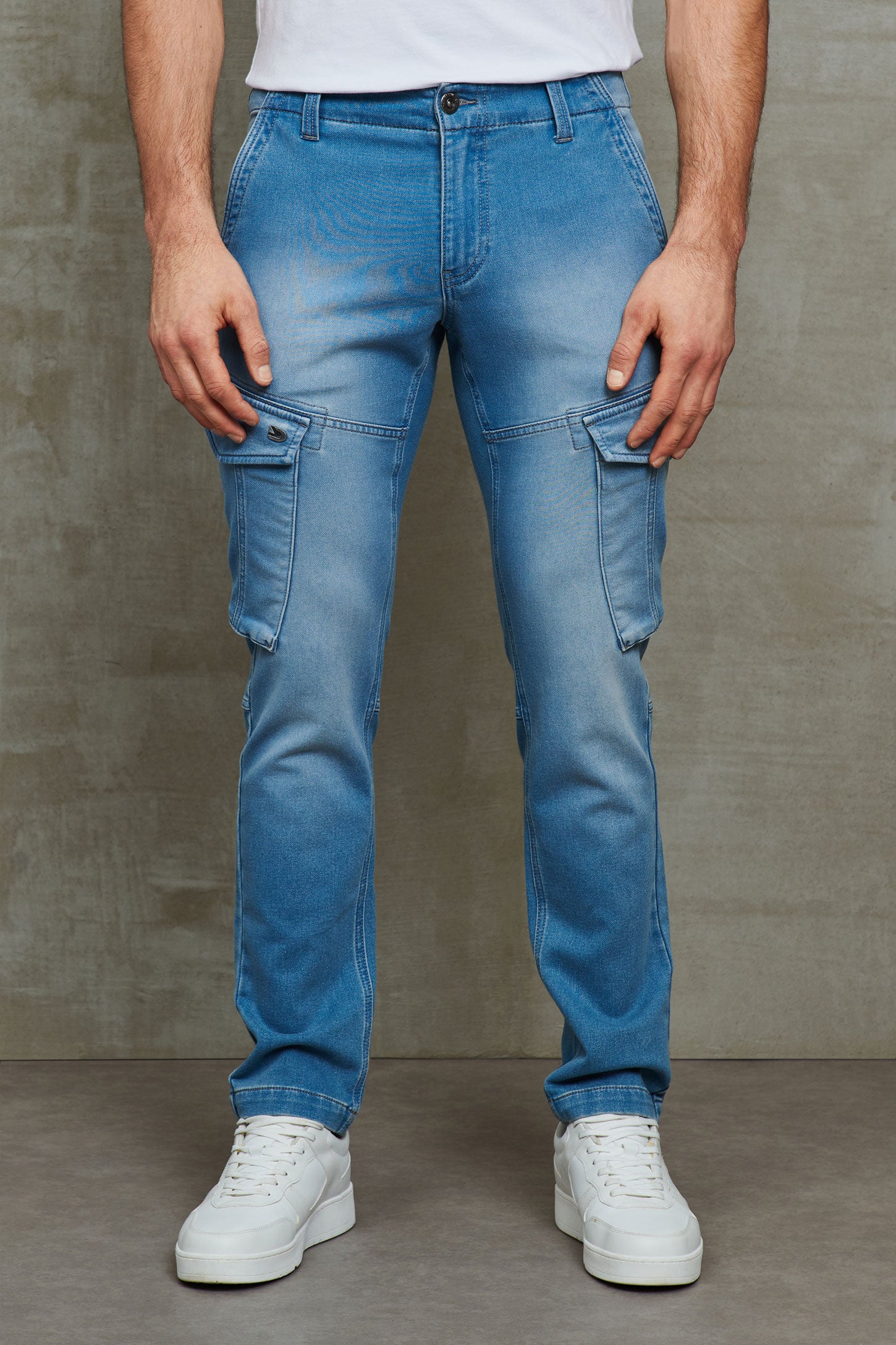 Jeans cargo coupe ajustée - Homme && DENIM PALE