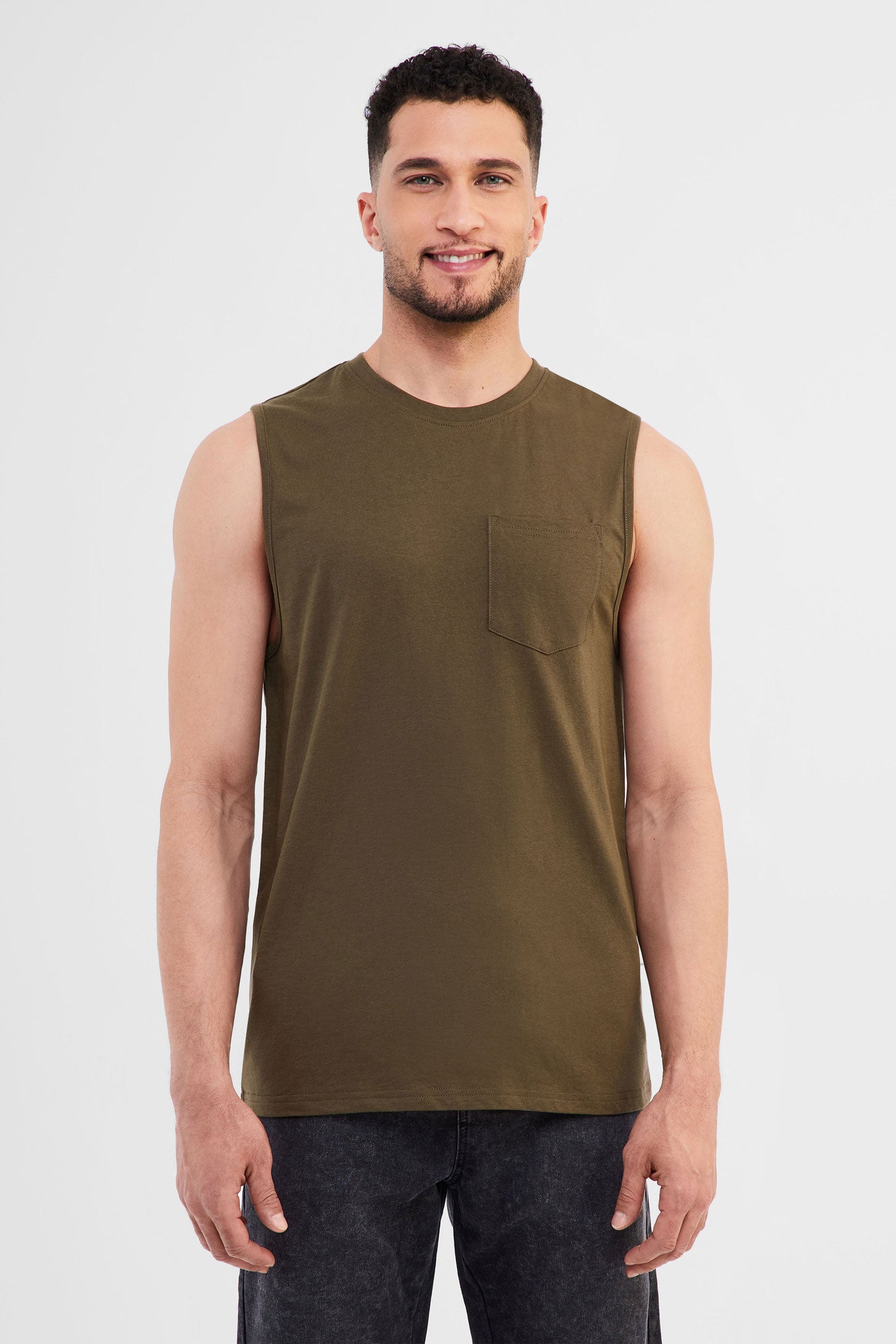 Duos futés, Camisole à poche en coton, 2/30$ - Homme && KAKI