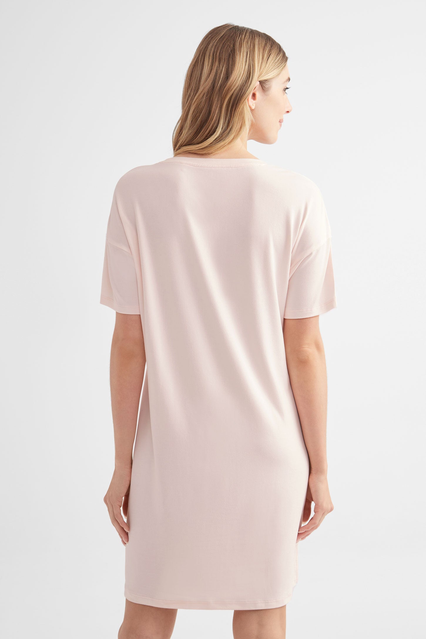 Robe de nuit manches courtes - Femme && ROSE PALE