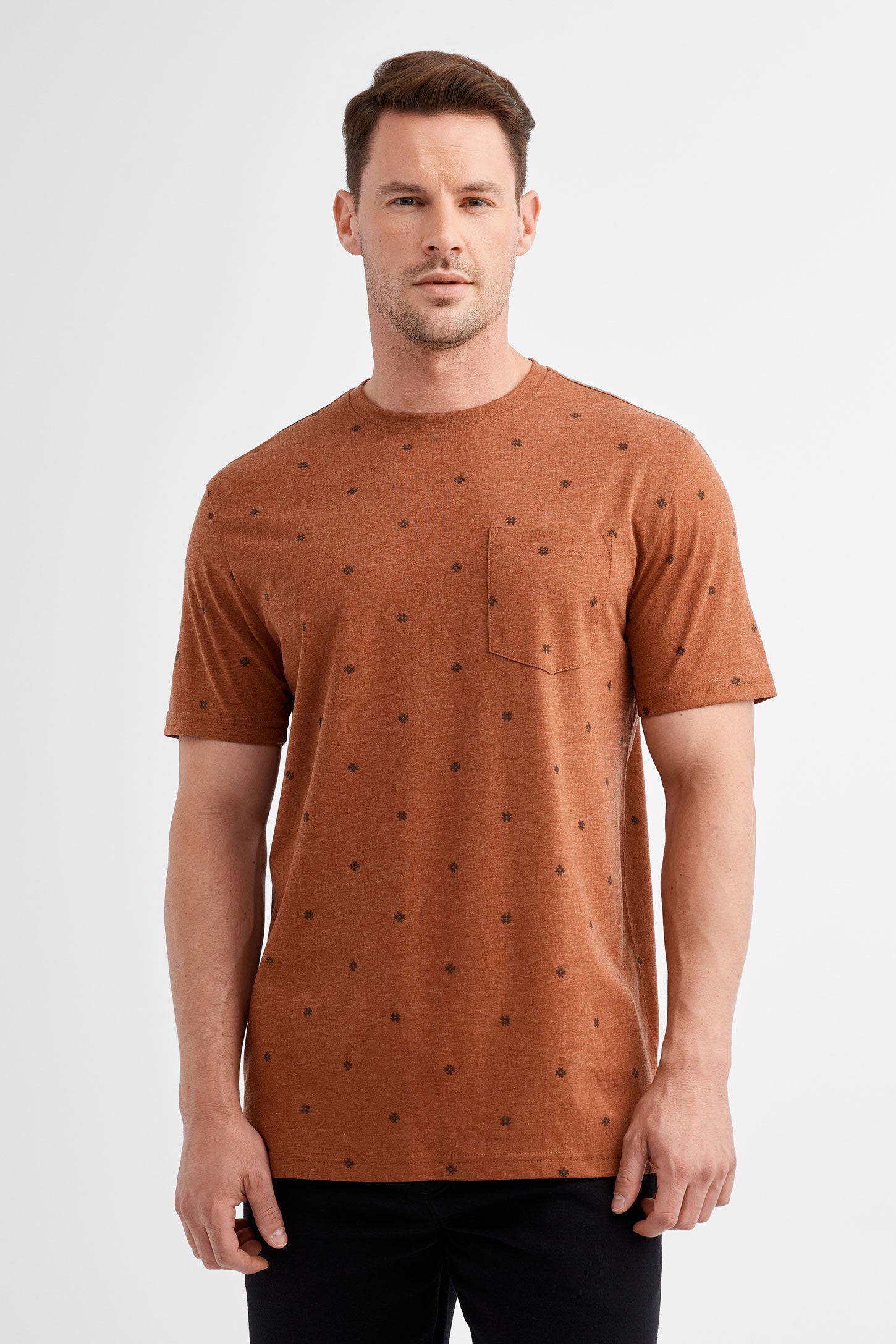 Duos futés, T-shirt à poche en coton, 2/30$ - Homme && BEIGE