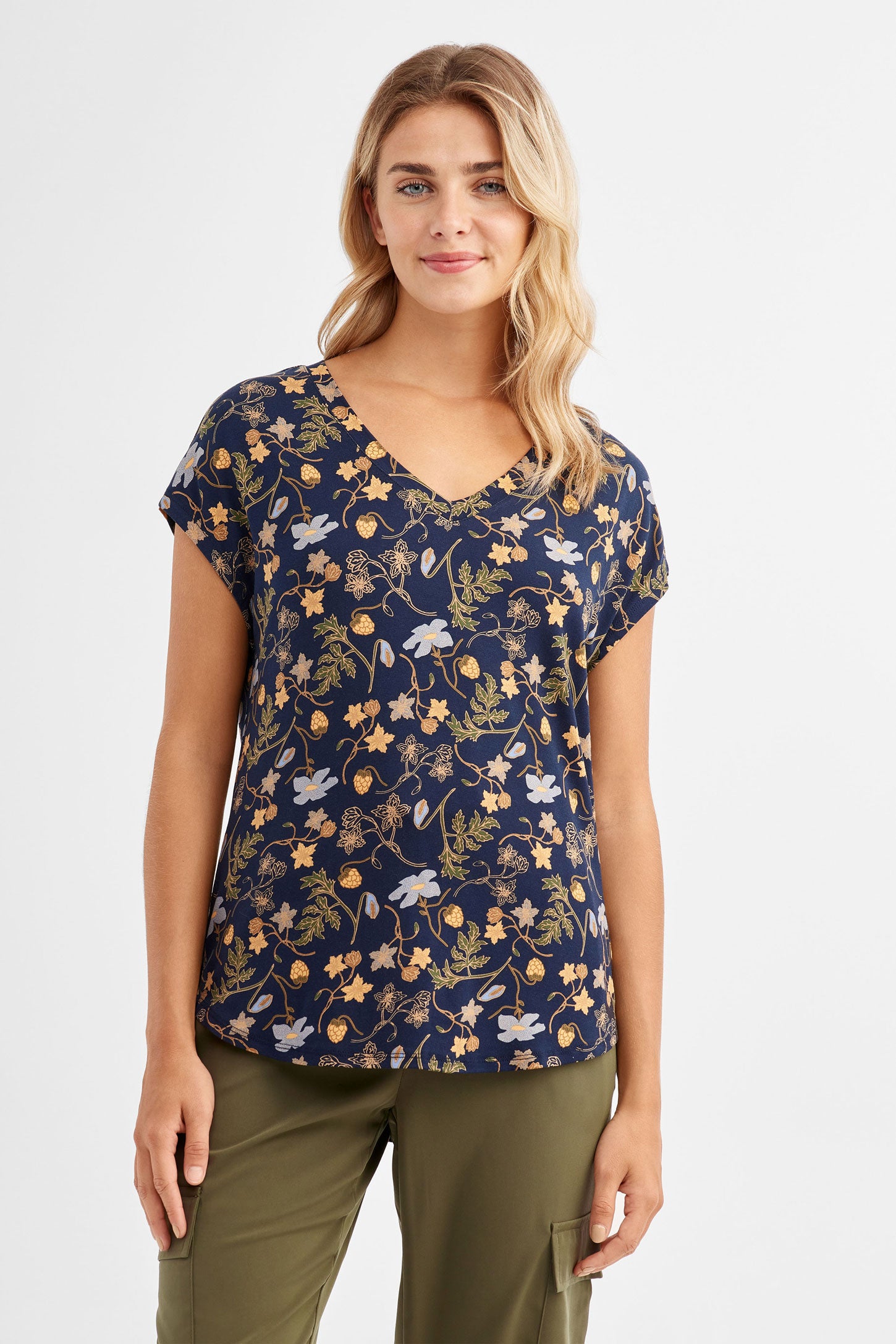 Printed V neck t shirt Women Aubainerie