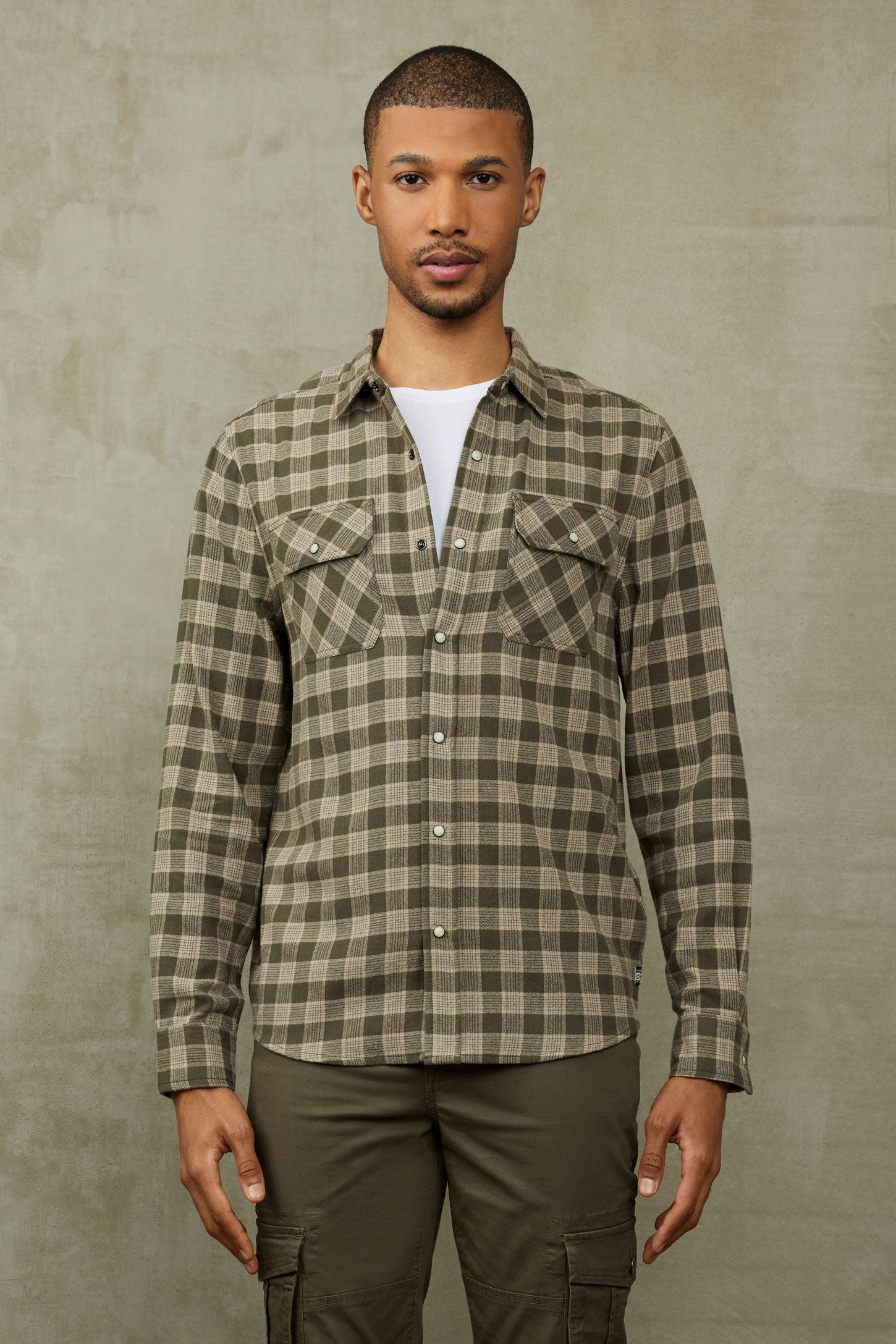 Chemise à carreaux en flanelle - Homme && KAKI