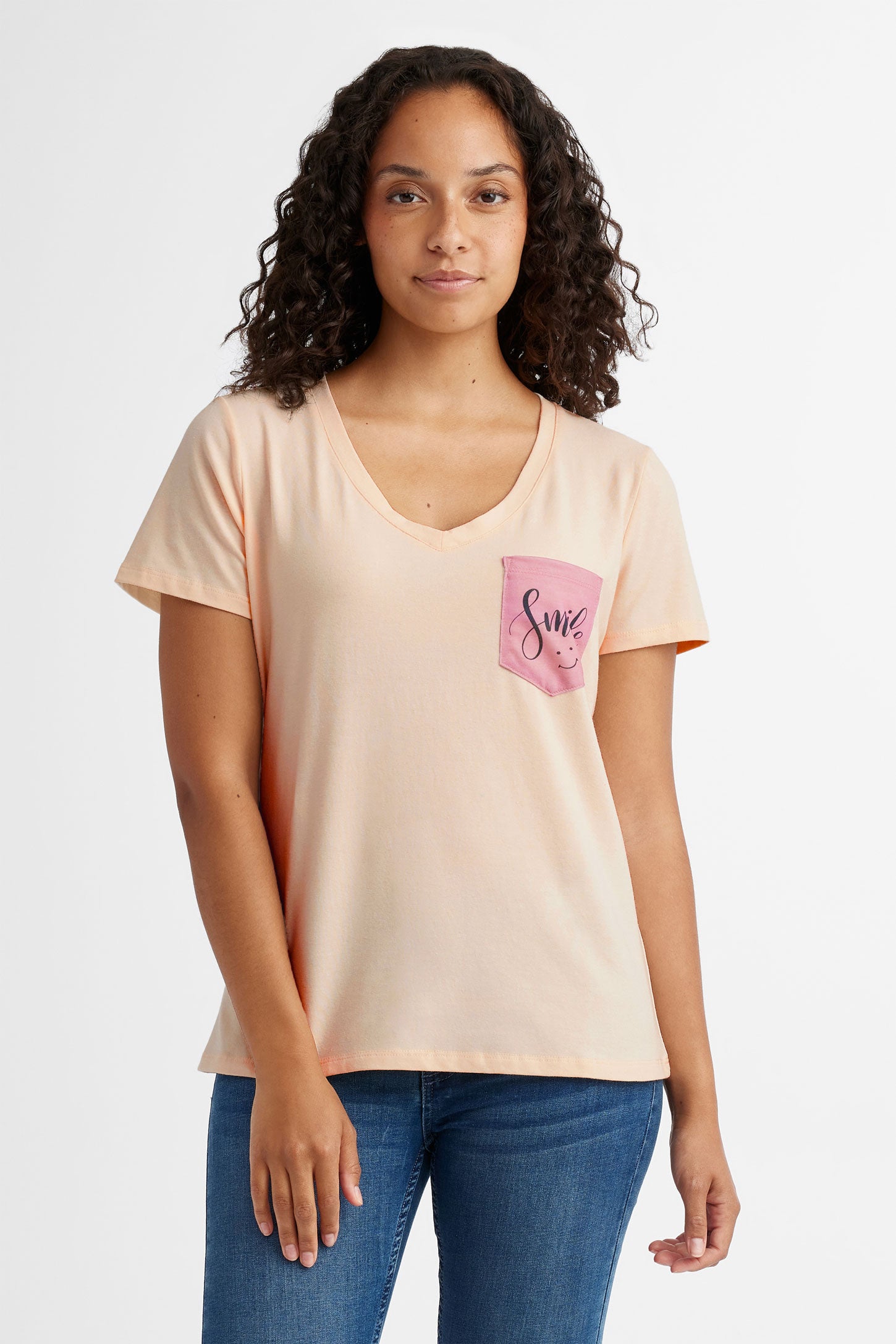 T-shirt col en V à poche, 2/30$ - Femme && BLANC CASSÉ