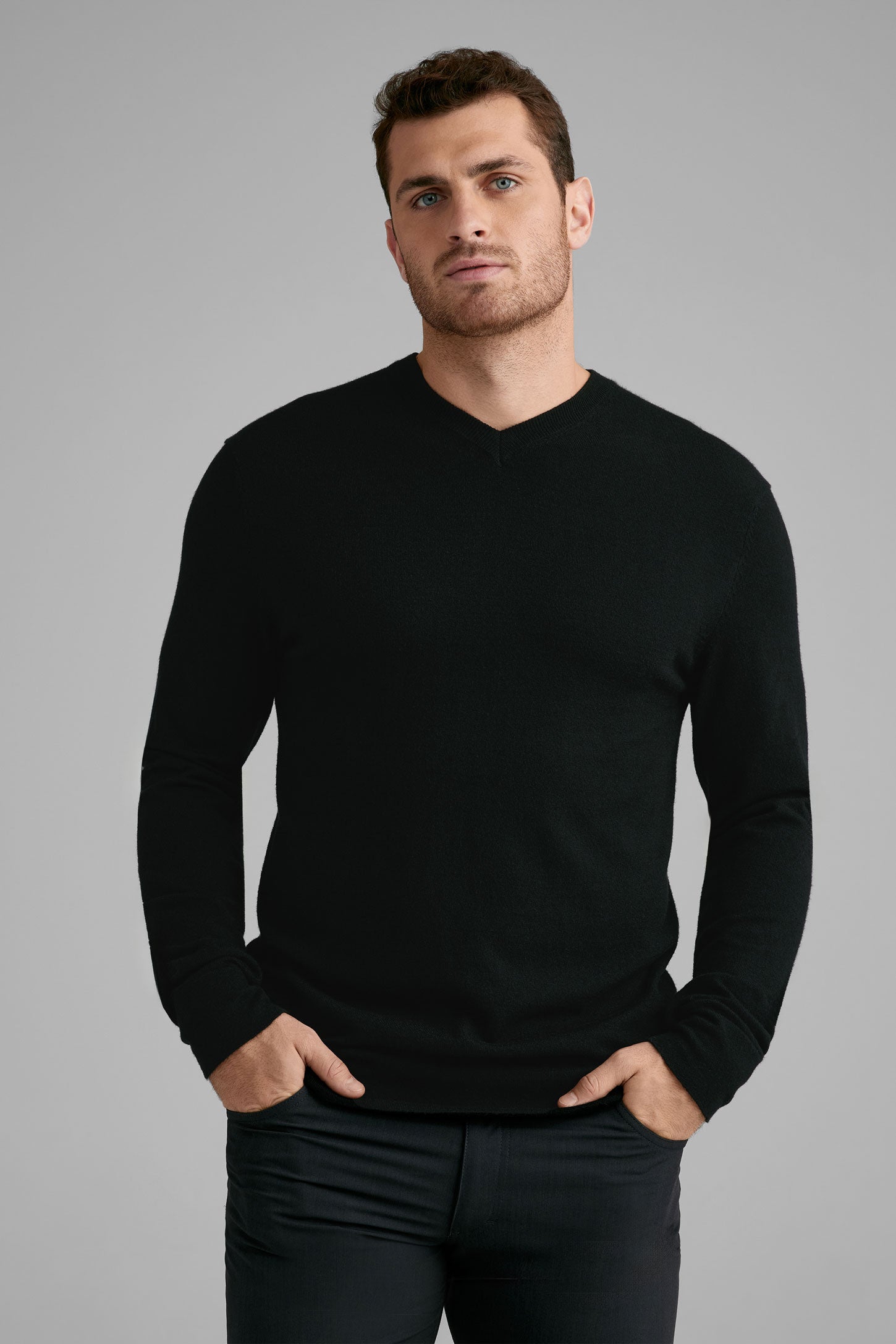 Chandail col en V en tricot - Homme && NOIR