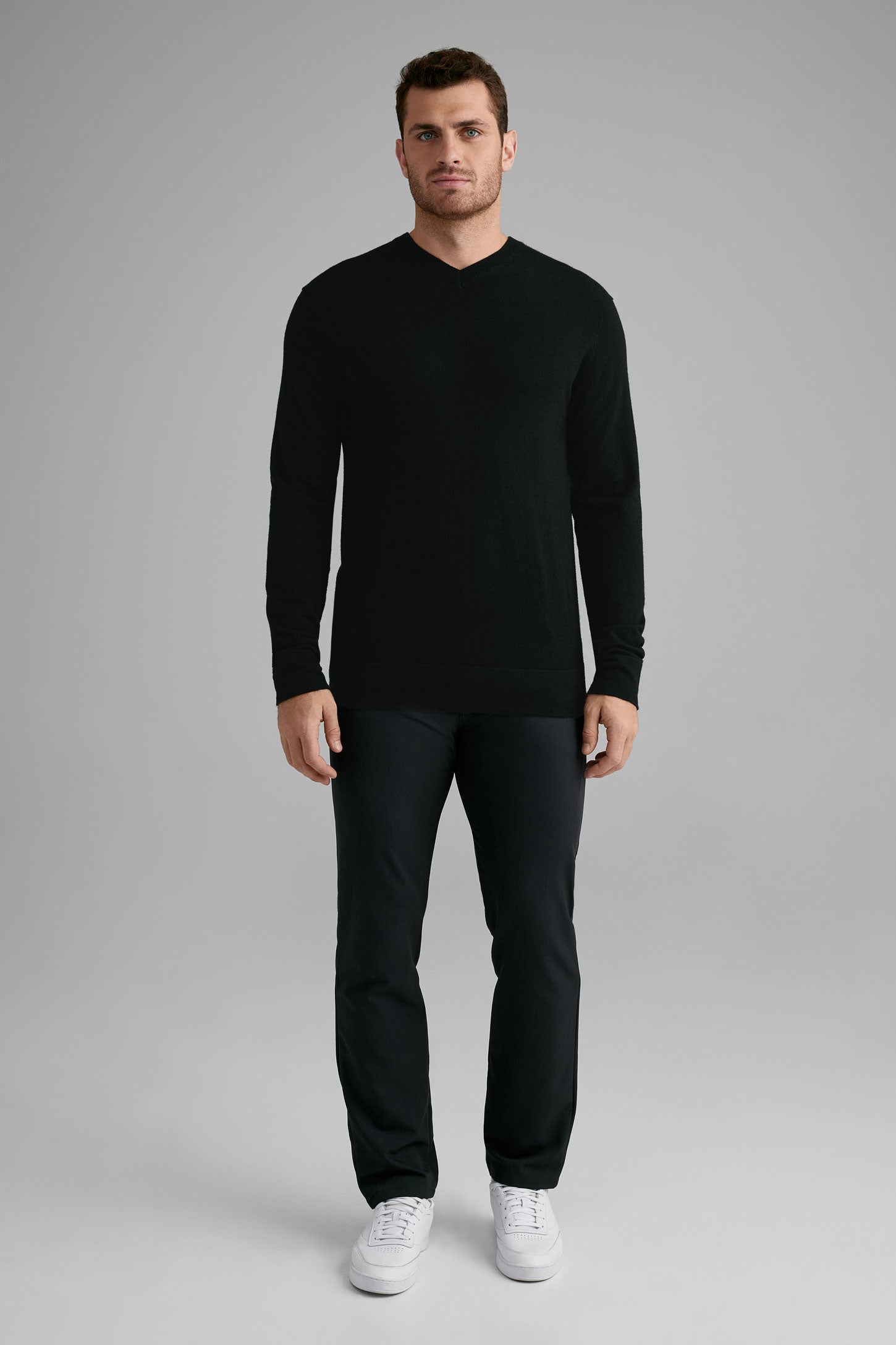 Chandail col en V en tricot - Homme && NOIR