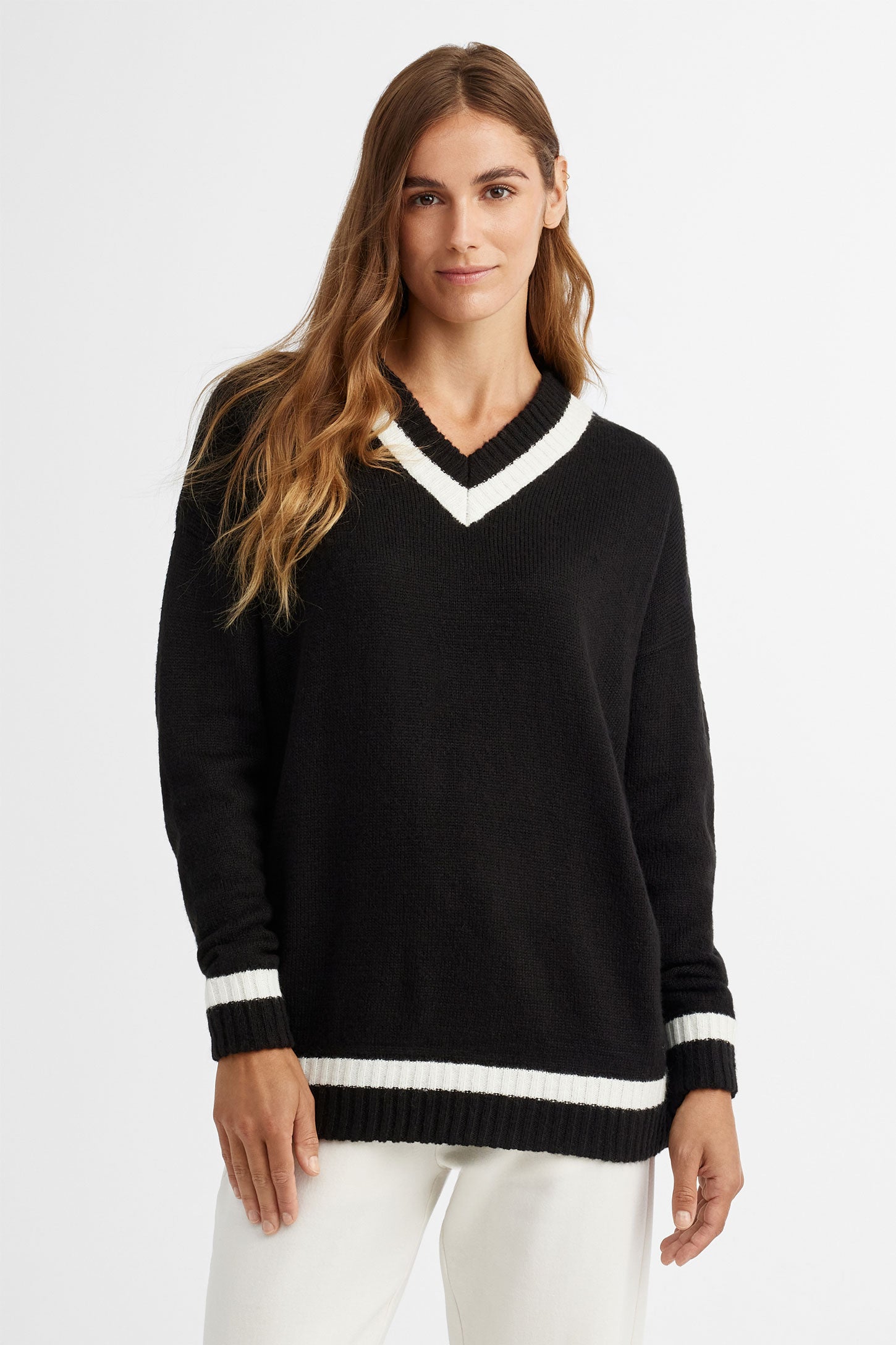 Chandail col en V en tricot, Chalet - Femme && NOIR