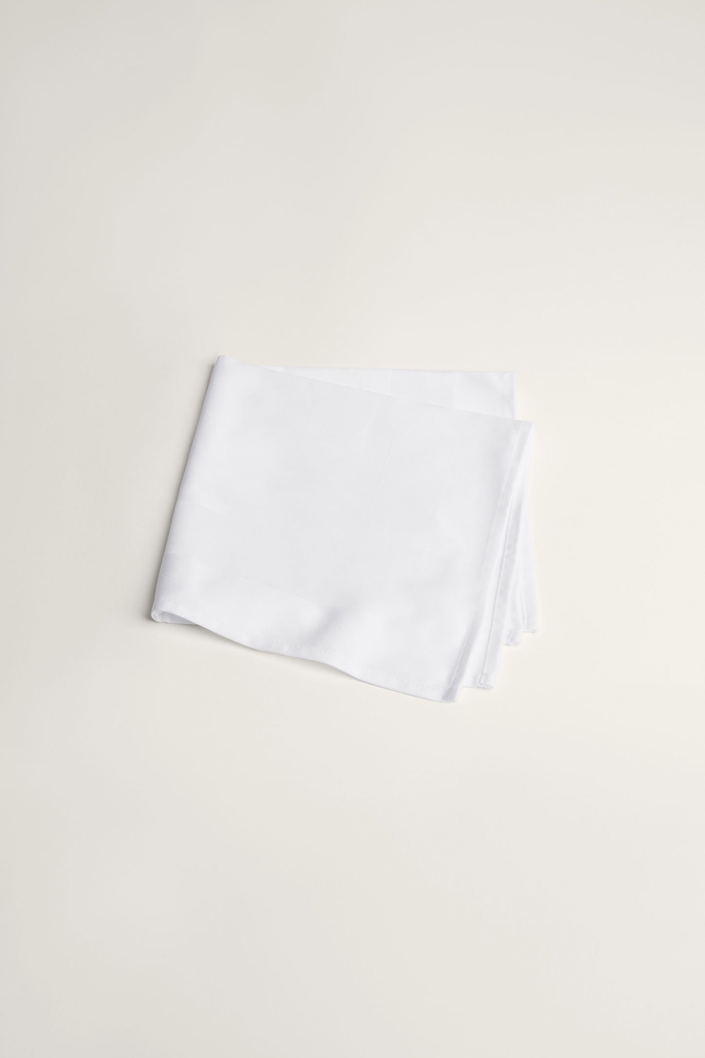Paquet de 4 serviettes de table, 2/20$ - Maison && BLANC