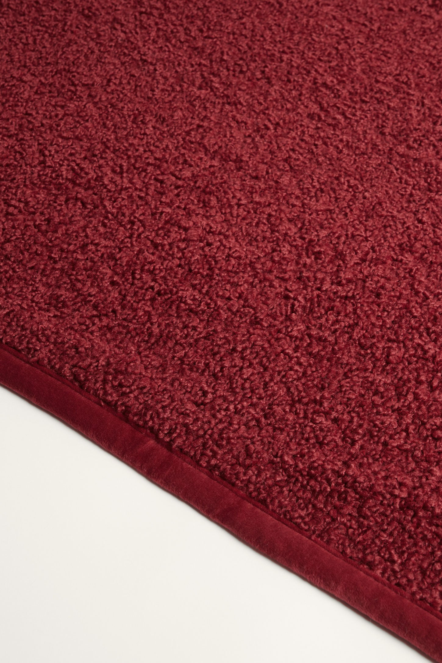 Jeté en tricot bouclé, 50 x 60'' - Maison && ROUGE