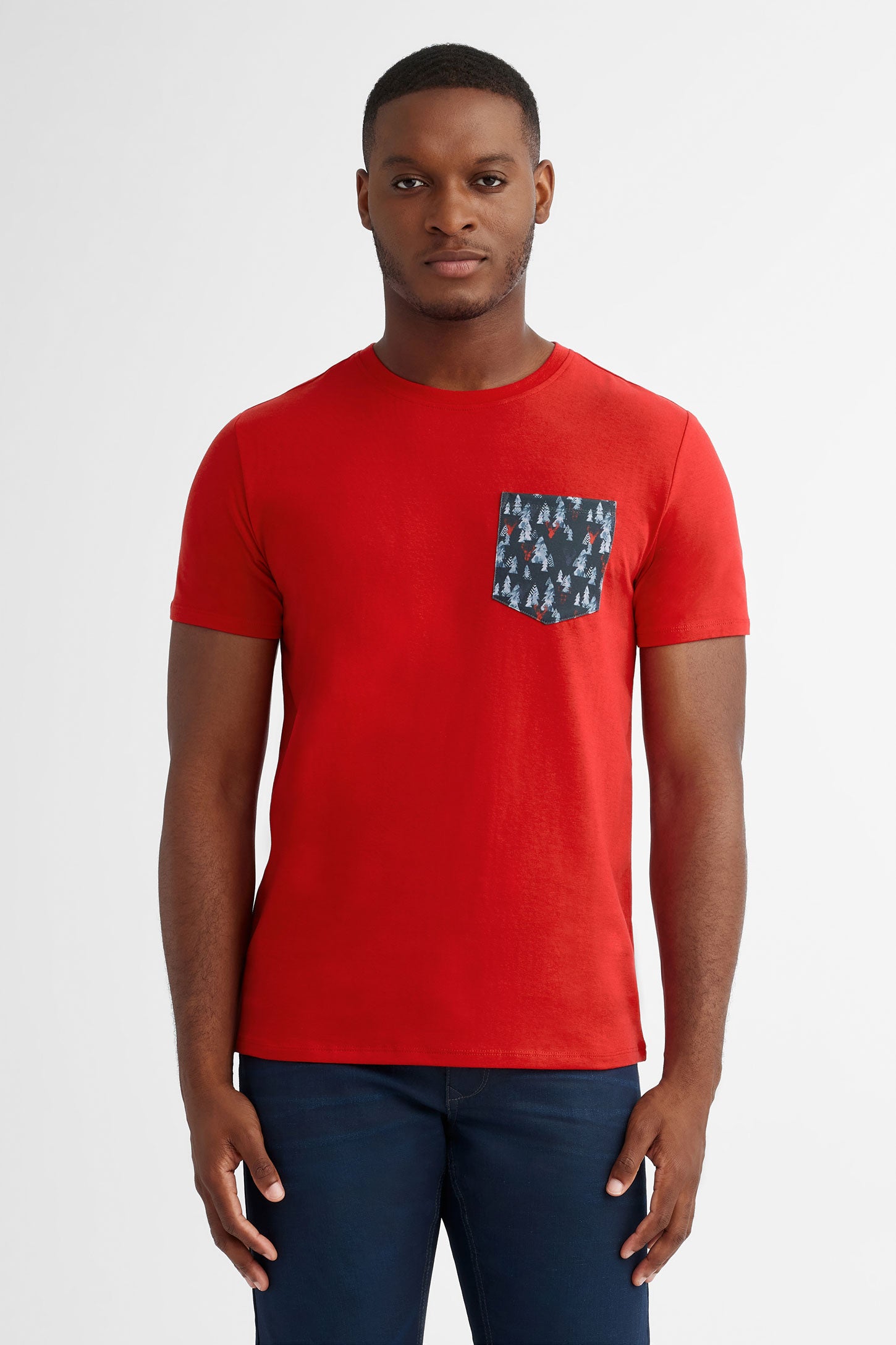 Duos futés, T-shirt à poche en coton, 2/30$ - Homme && ROUGE