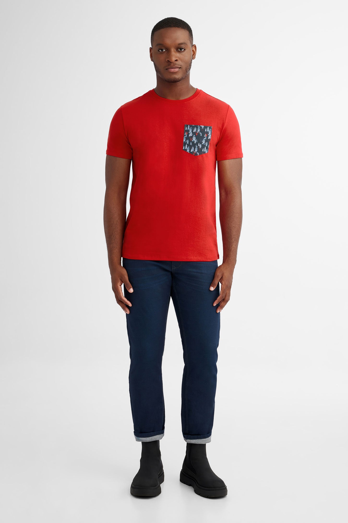 Duos futés, T-shirt à poche en coton, 2/30$ - Homme && ROUGE