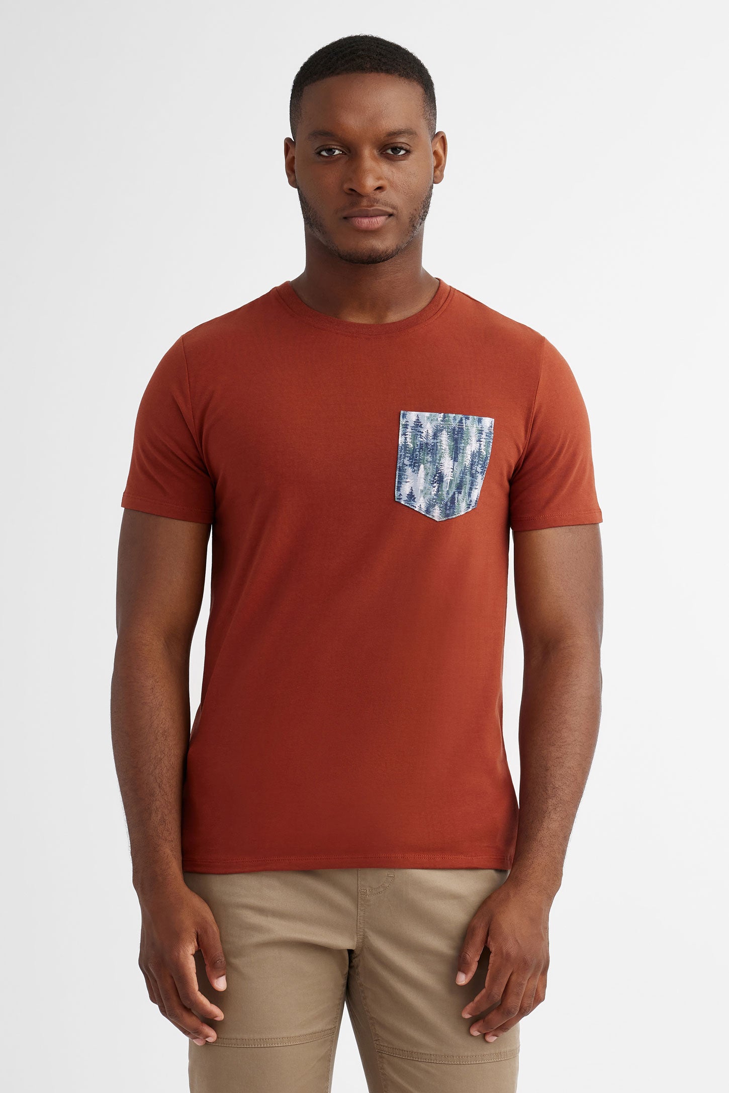 Duos futés, T-shirt à poche en coton, 2/30$ - Homme && COGNAC