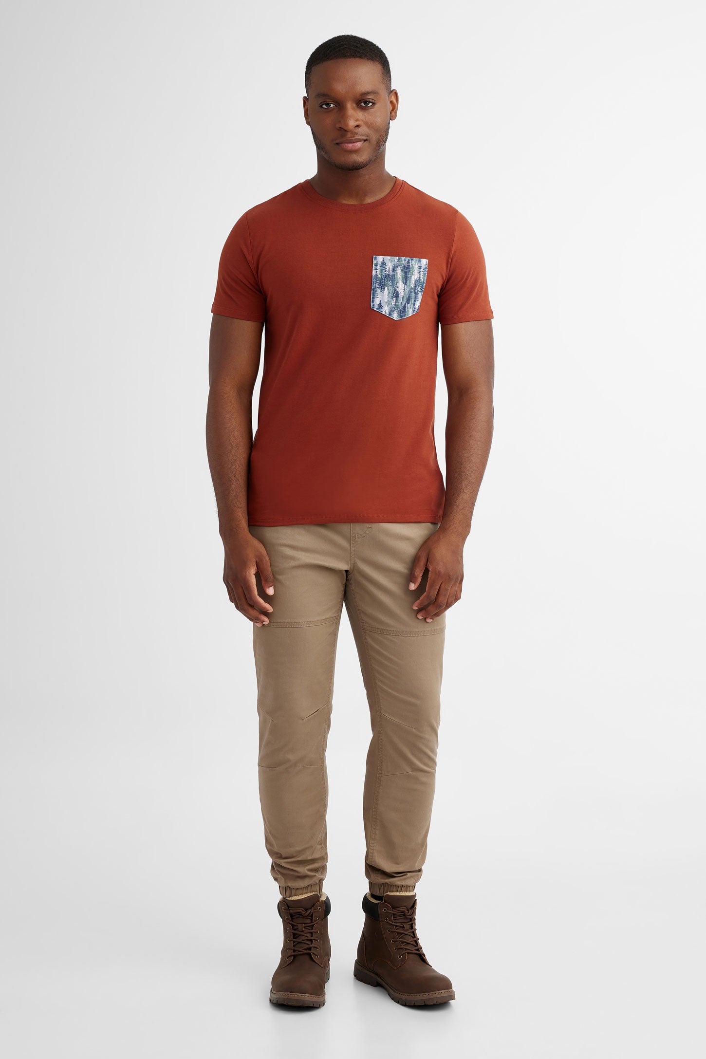 Duos futés, T-shirt à poche en coton, 2/30$ - Homme && COGNAC