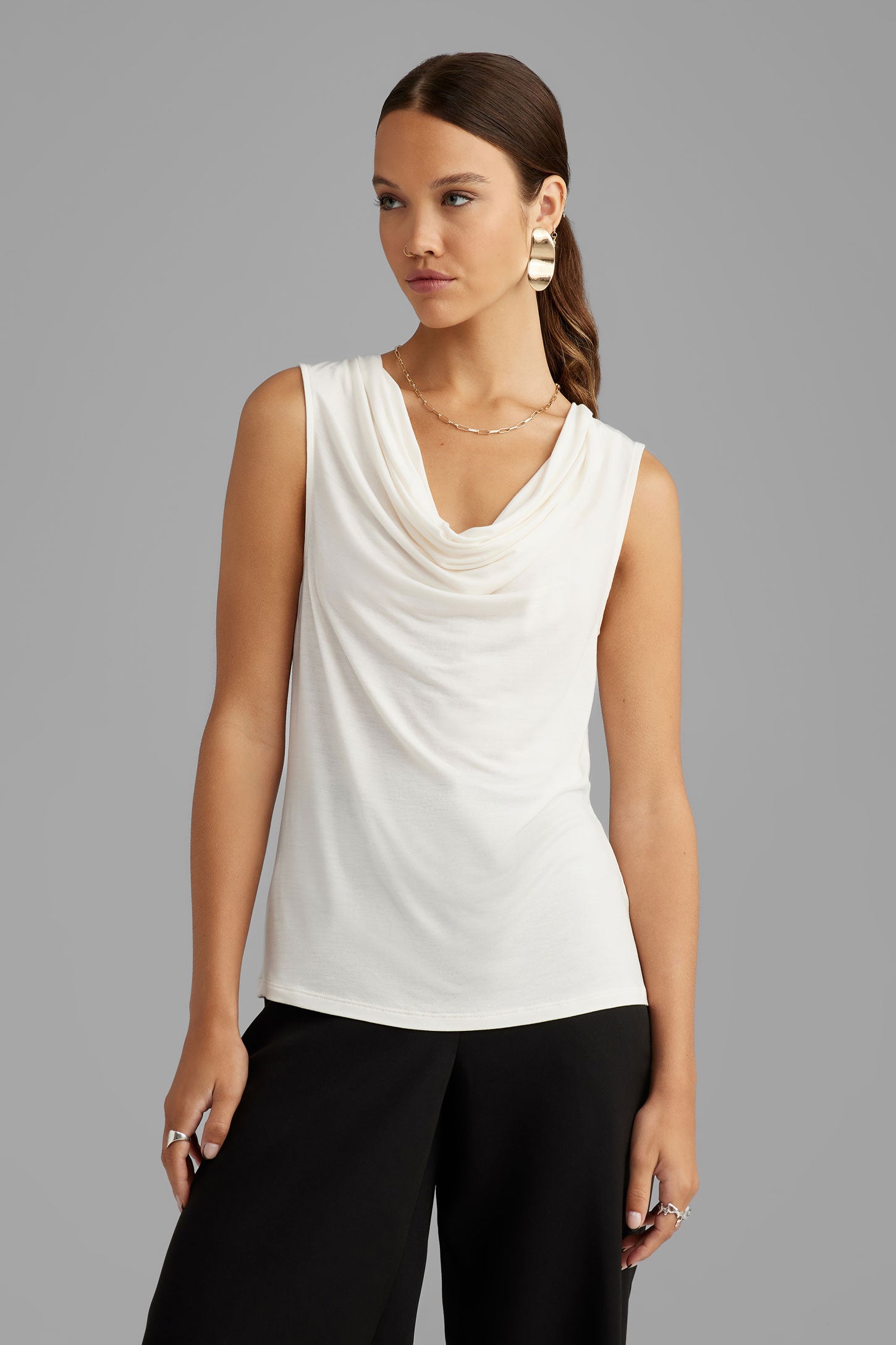 Camisole col baveux coupe semi-ajustée - Femme && BLANC CASSÉ