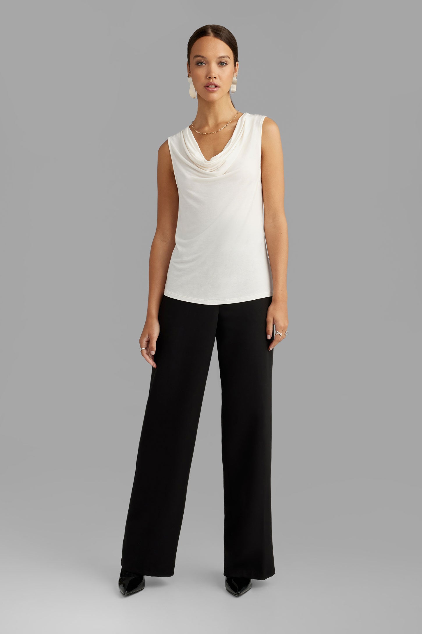 Camisole col baveux coupe semi-ajustée - Femme && BLANC CASSÉ