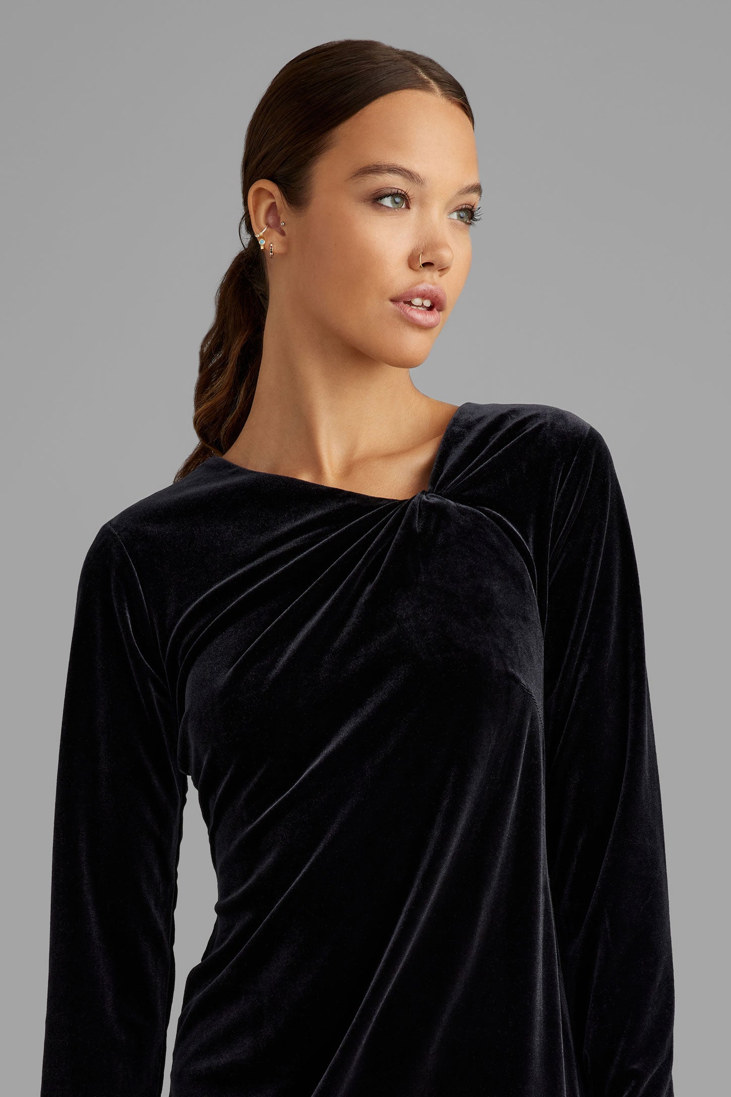 Robe col torsadé coupe ajustée en velours - Femme && NOIR