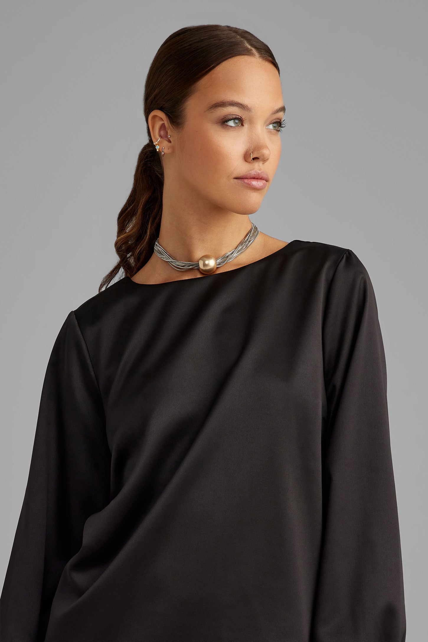 Robe manches longues bouffantes satinée - Femme && NOIR