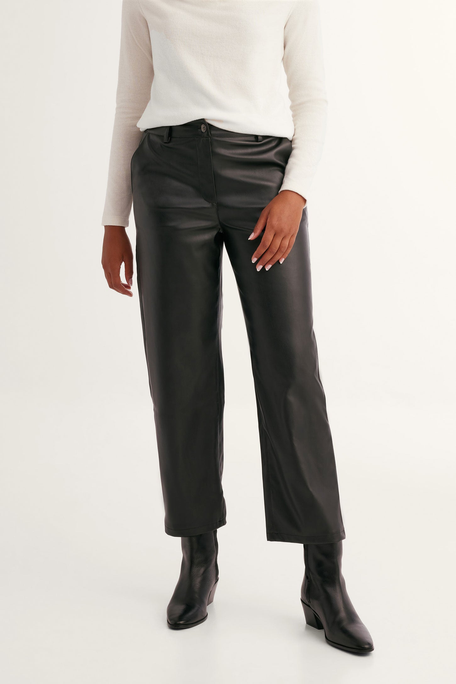 Pantalon jambe droite en cuir végane - Femme && NOIR