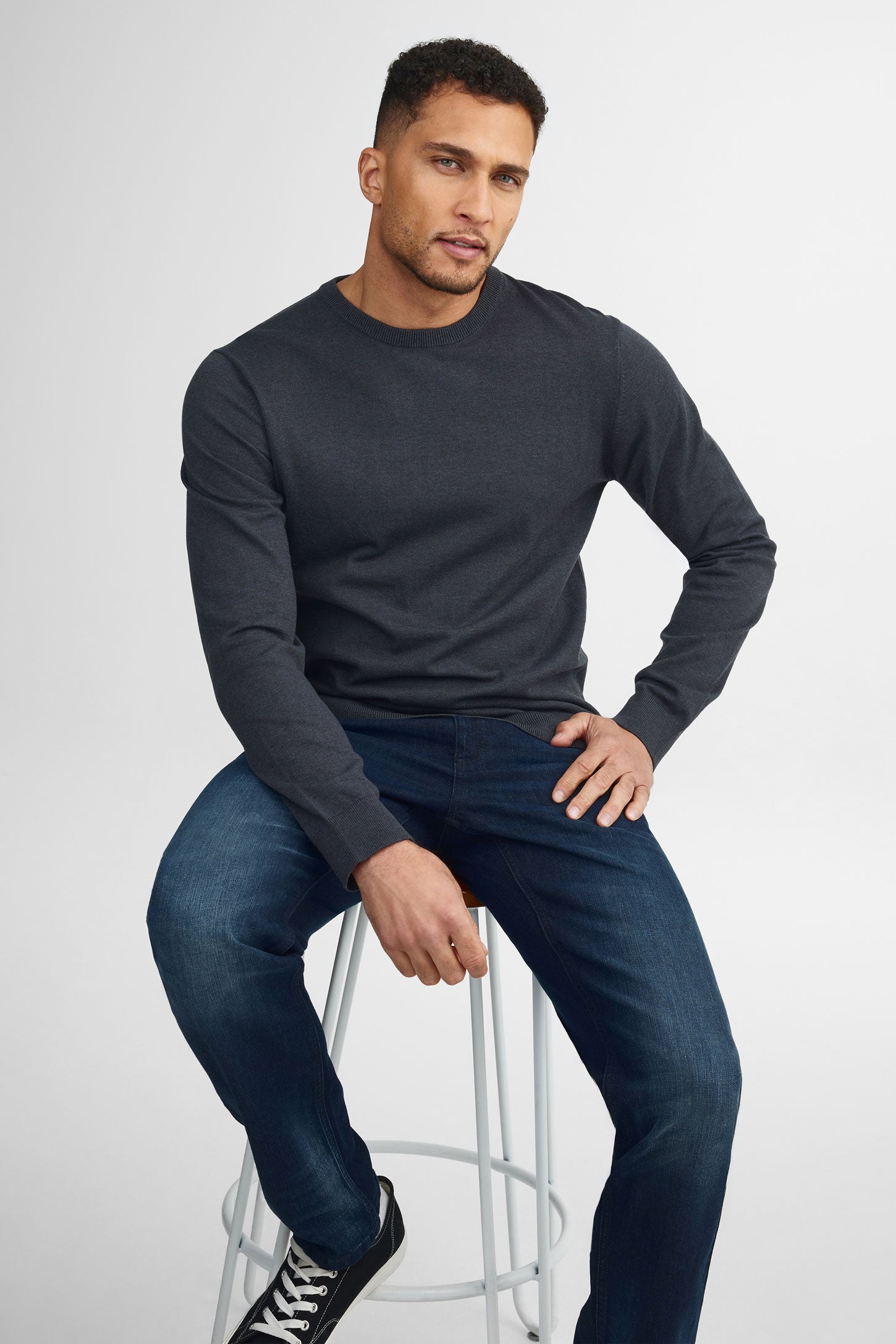 Chandail col rond tricot - Homme && CHARBON MIXTE